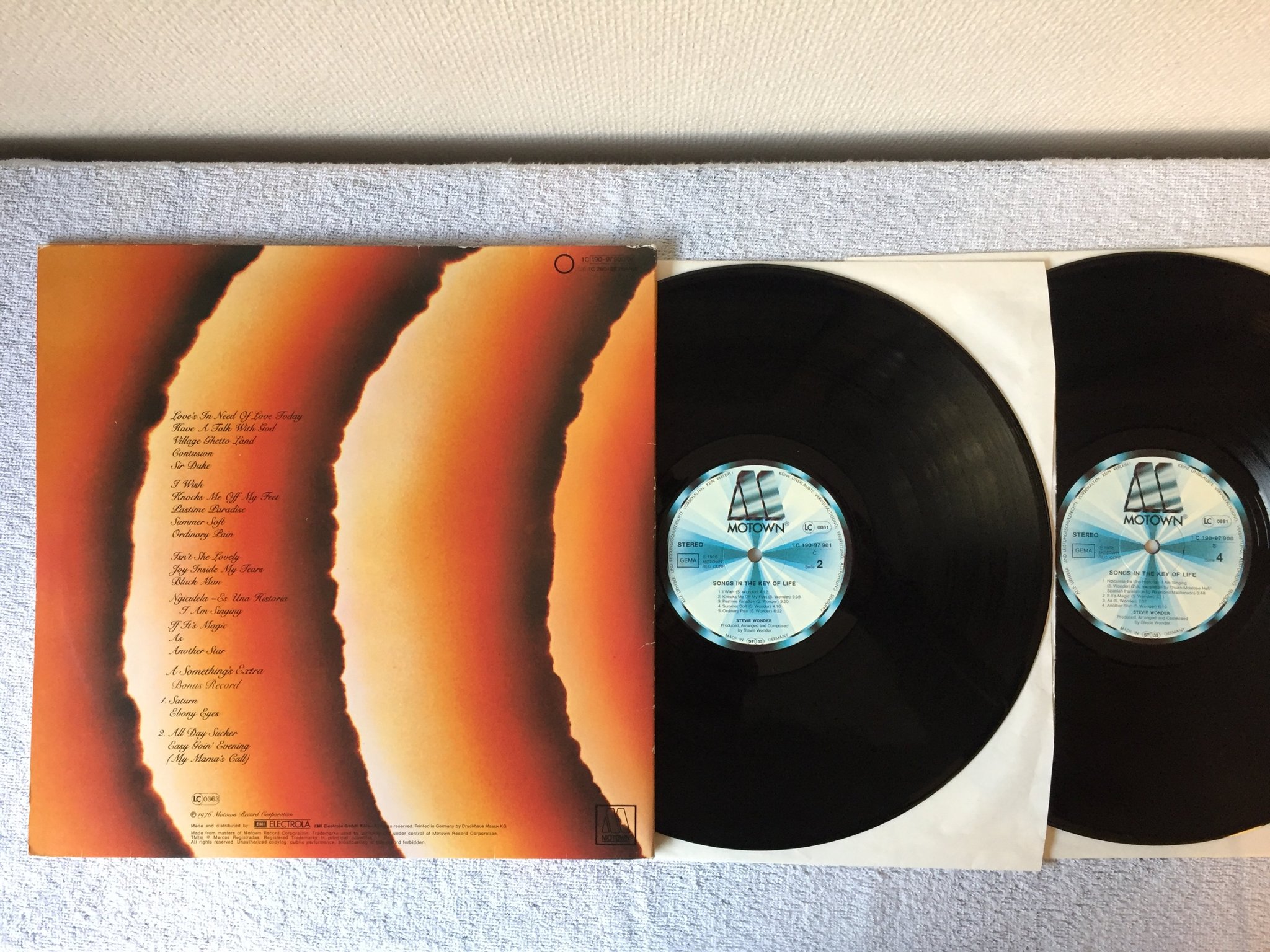 Omslagsbild för skivan STEVIE WONDER songs in the key of life 2xLP + 7"single -76 Ger MOTOWN classic!!!