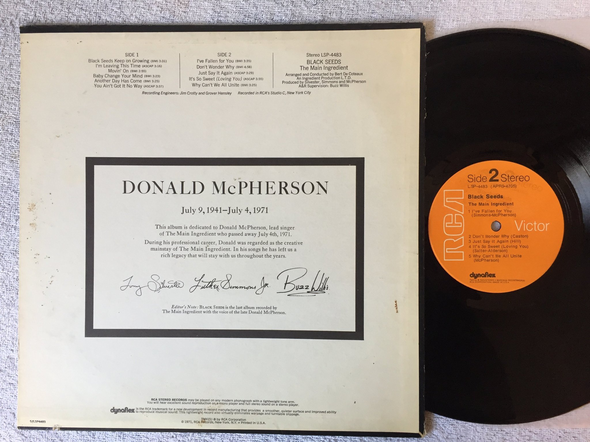 Omslagsbild för skivan THE MAIN INGREDIENT black seeds LP -71 US RCA LSP-4483