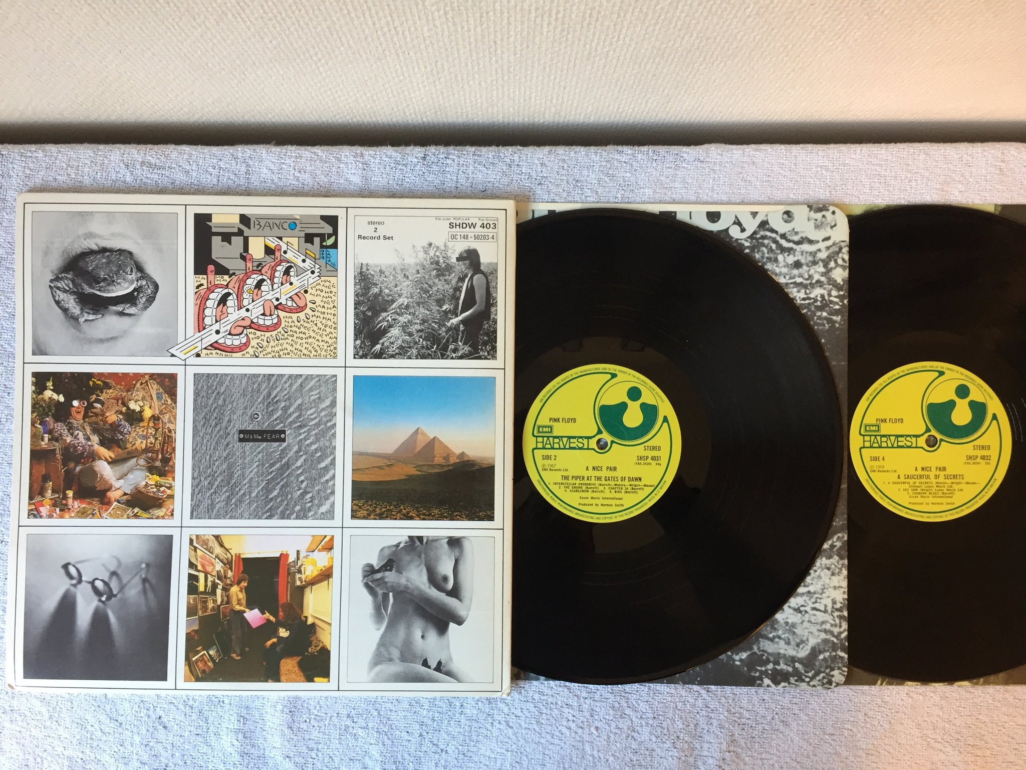 Omslagsbild för skivan PINK FLOYD a nice pair 2xLP two albums in one UK HARVEST SHDW 403