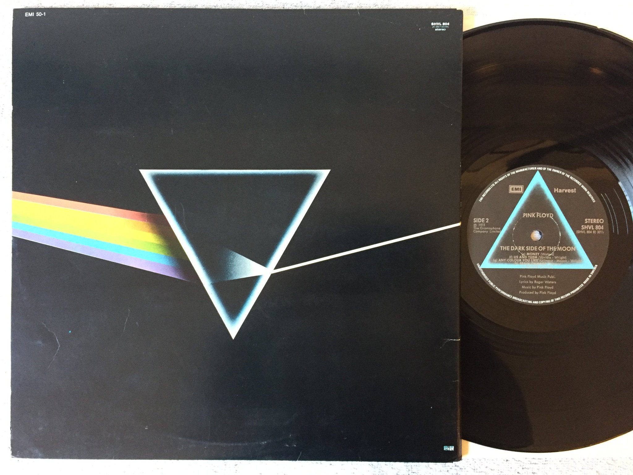 Omslagsbild för skivan PINK FLOYD dark side of the moon LP re Swe HARVEST SHVL 804