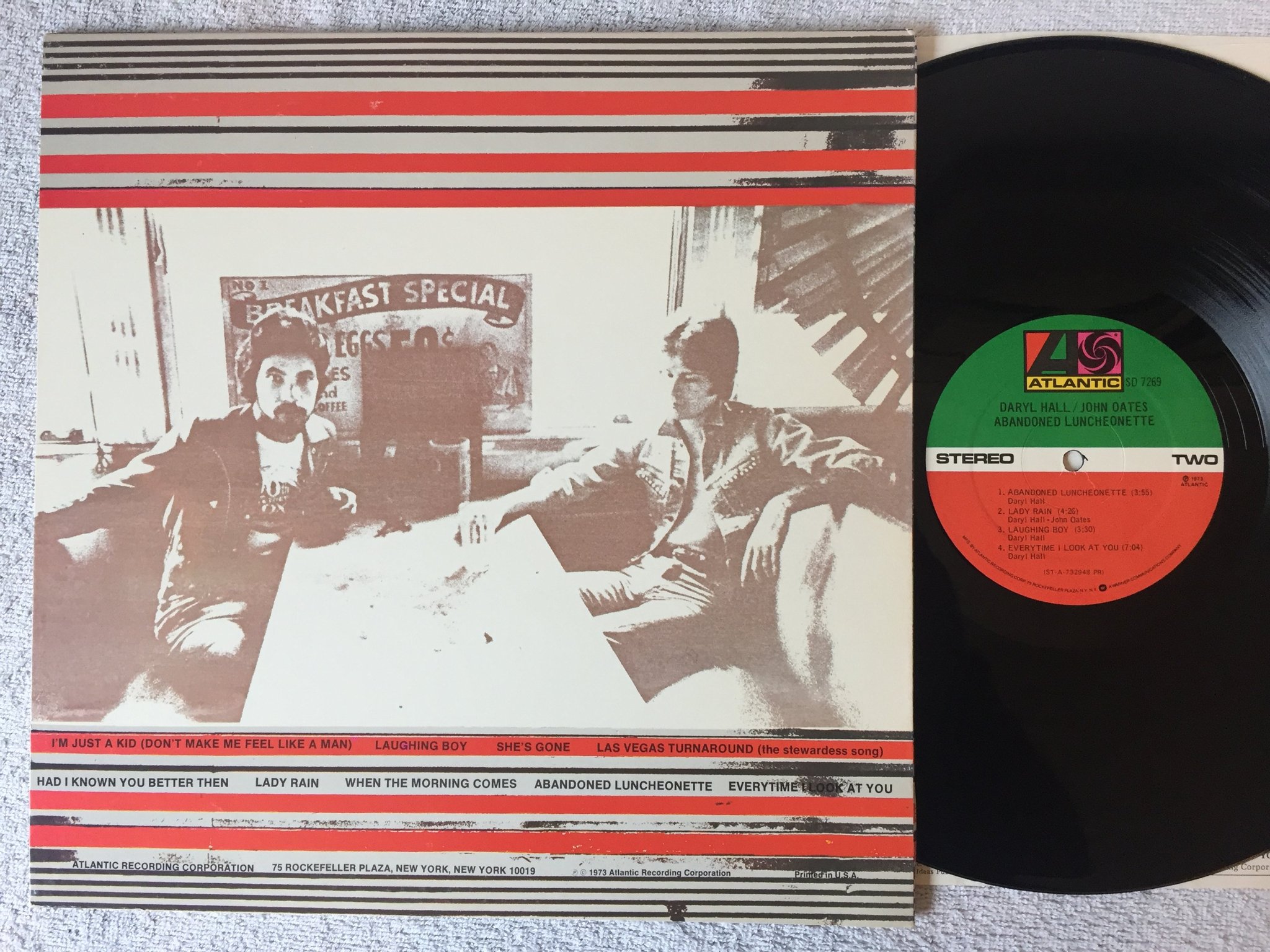 Omslagsbild för skivan DARYL HALL / JOHN OATES abandoned luncheonette LP -73 US ATLANTIC SD 7269