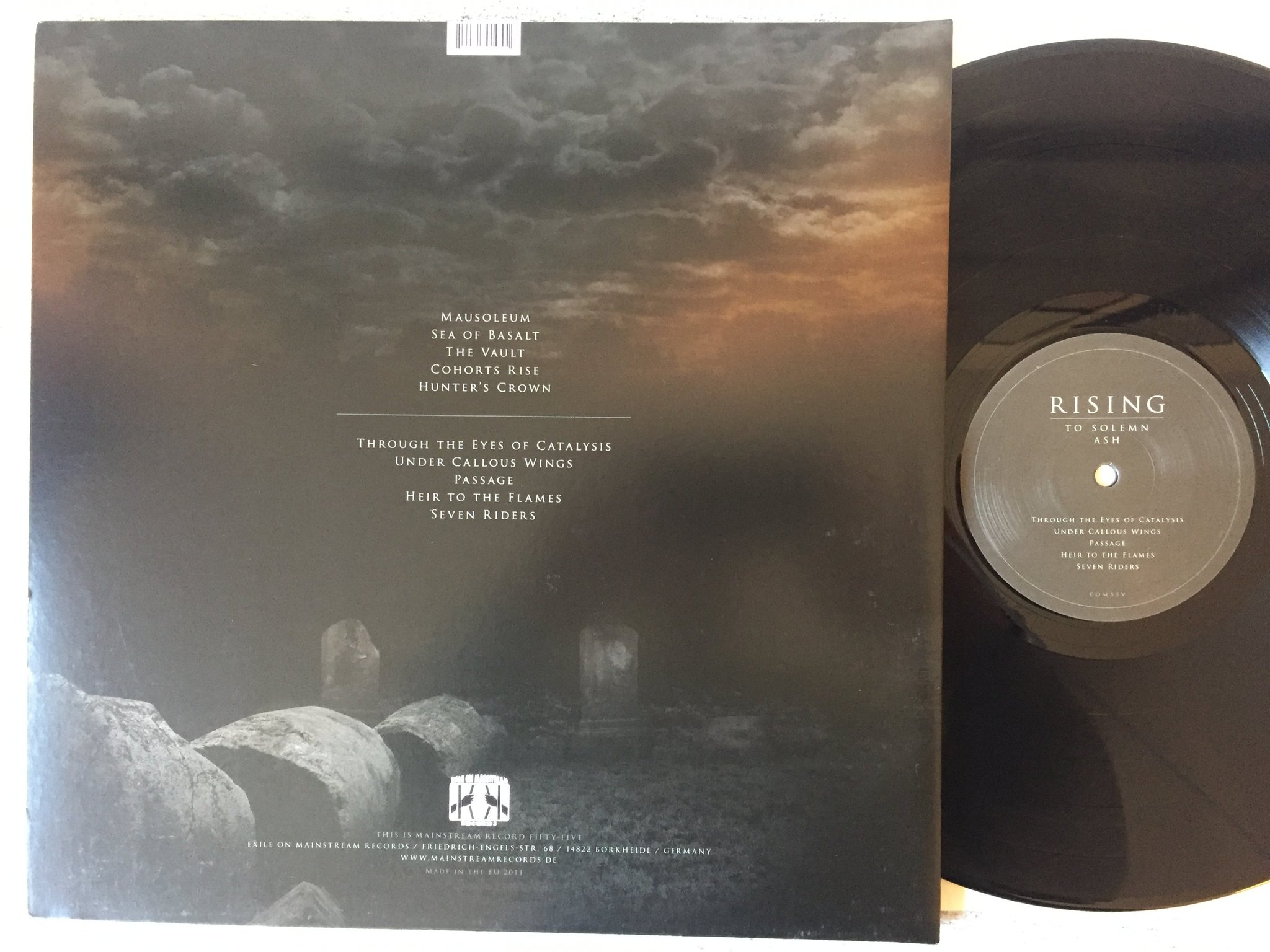 Omslagsbild för skivan RISING To Solemn Ash LP 2011 exile on mainstream eom55v HEAVY METAL