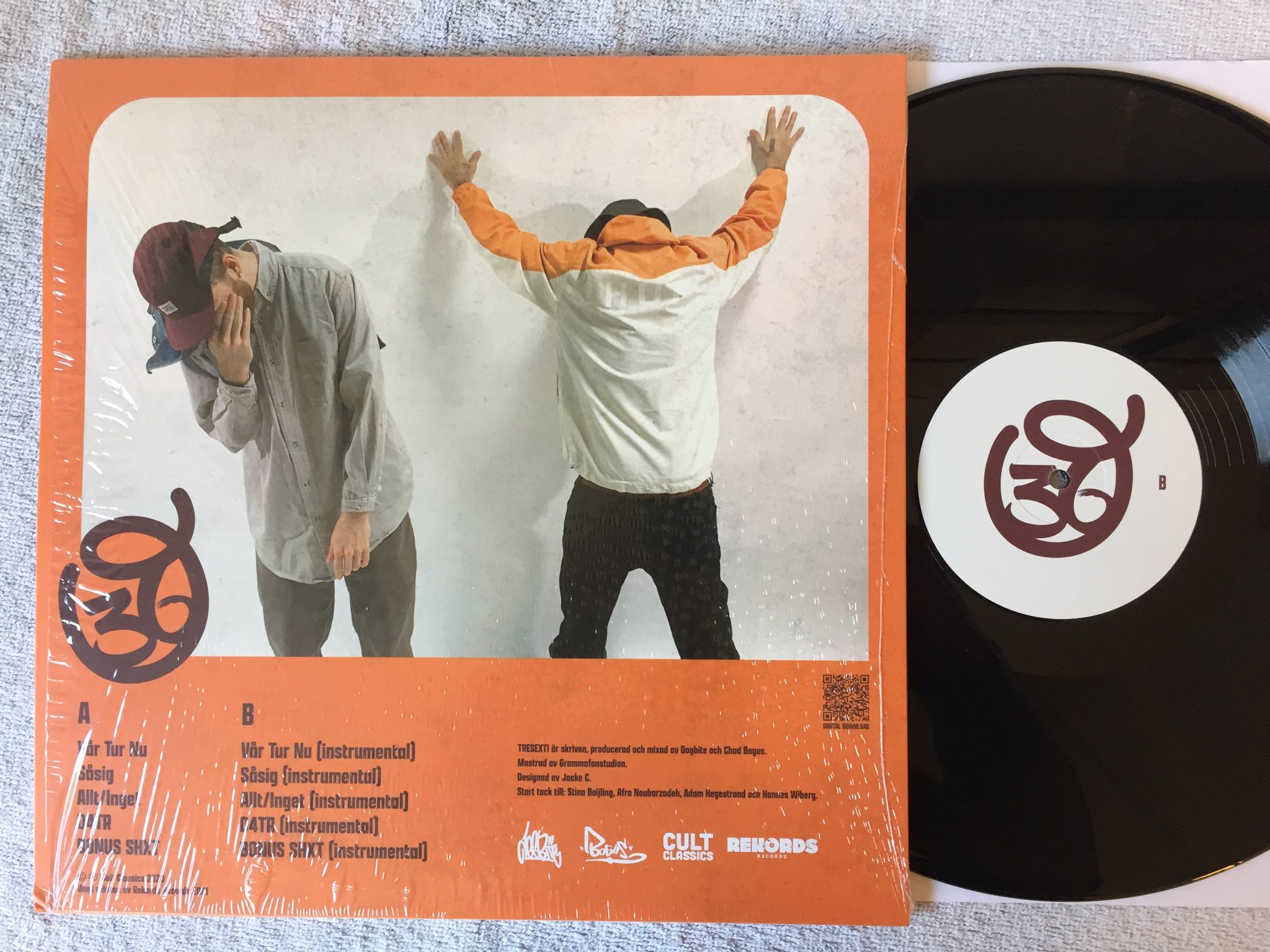 Omslagsbild för skivan DOGBITE & CHAD BOGUS tresexti 12"EP 2021 Denmark REKREC022