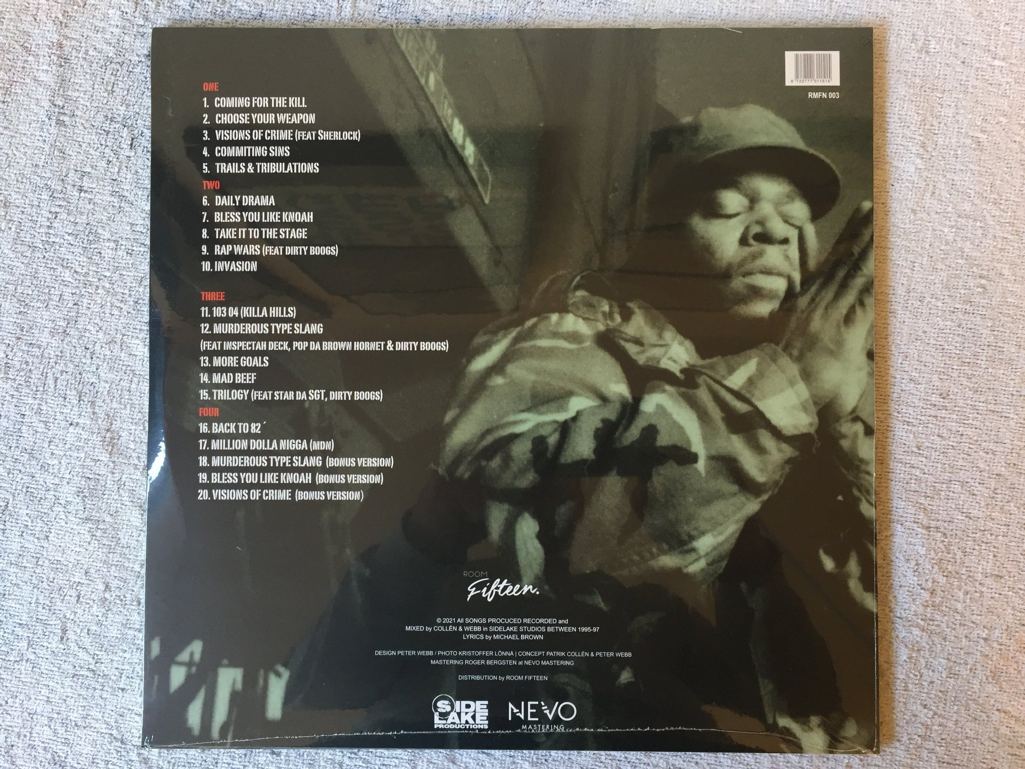 Omslagsbild för skivan KNOAH THA SINNA The Album 2xLP 2021 Swe ROOM FIFTEEN RMFN 003