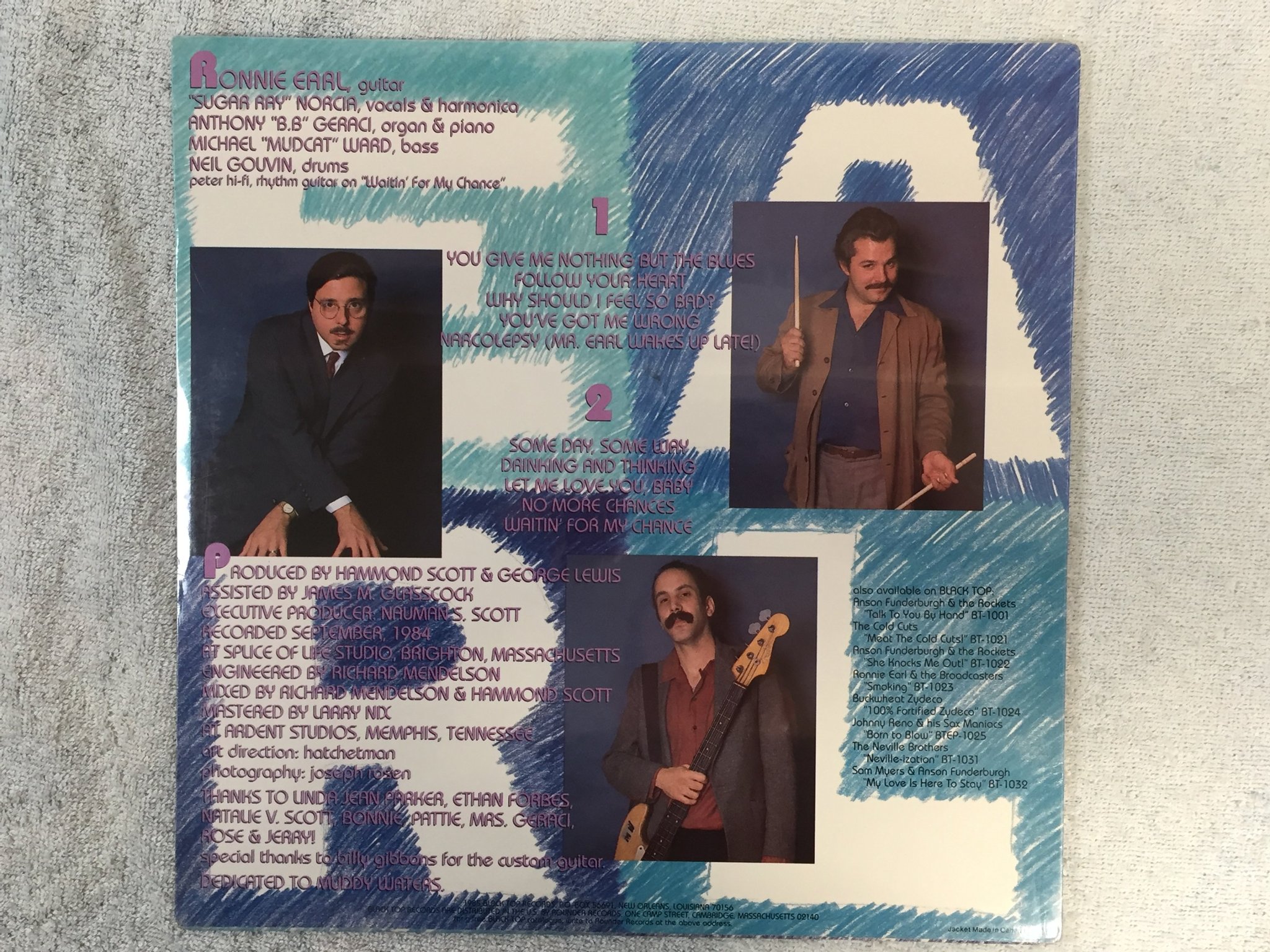 Omslagsbild för skivan RONNIE EARL & THE BROADCASTERS they call me Mr Earl LP -85 black top BT 1033 