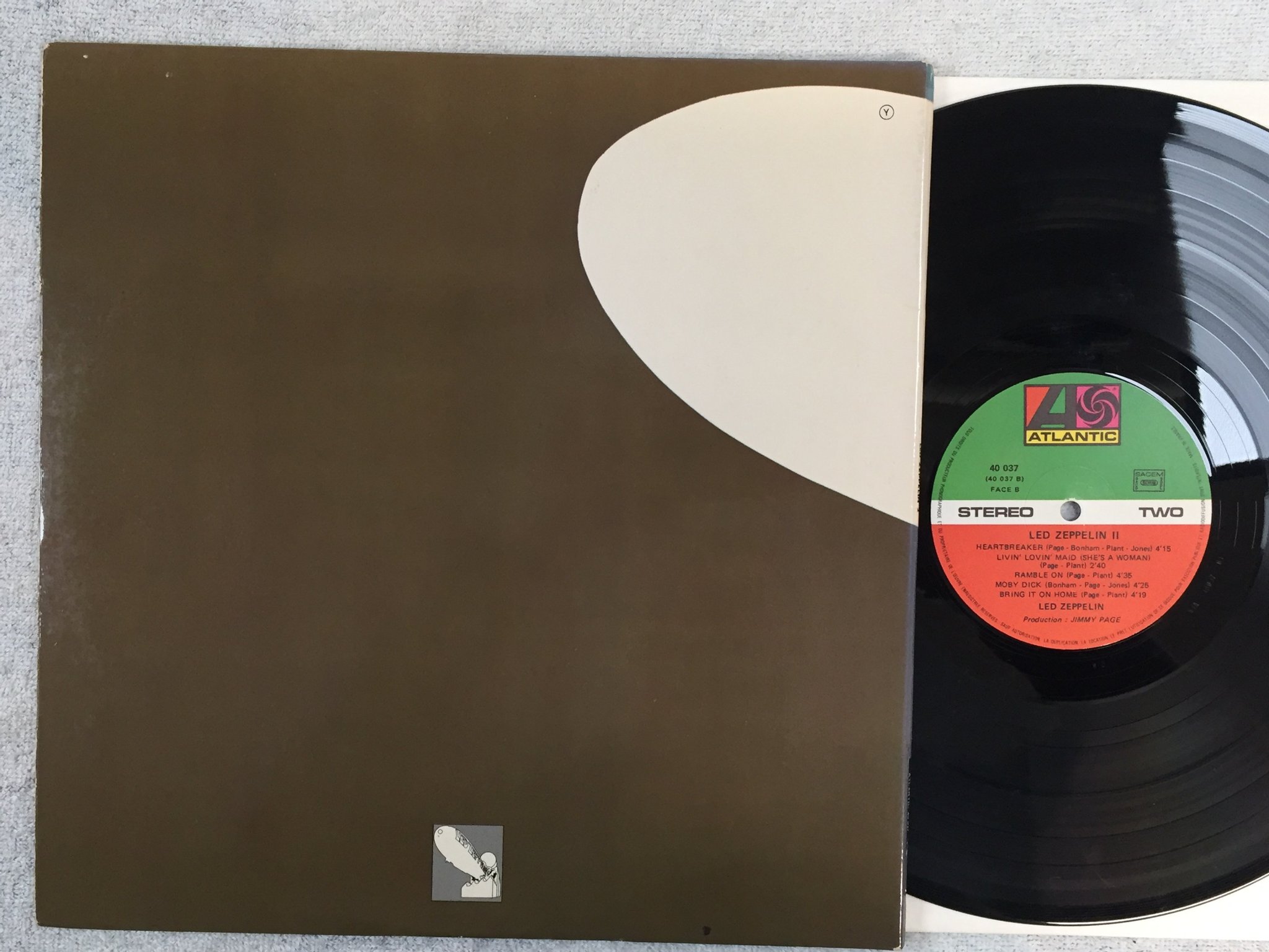 Omslagsbild för skivan LED ZEPPELIN II LP -72 France ATLANTIC 40037