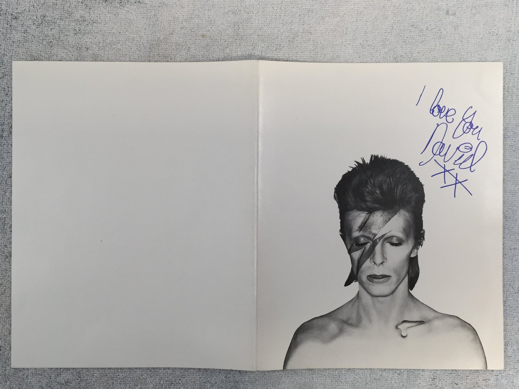 Omslagsbild för skivan DAVID BOWIE "aladdin sane" LP  -73 UK RCA RS 1001 + fan club insert RARE!!!