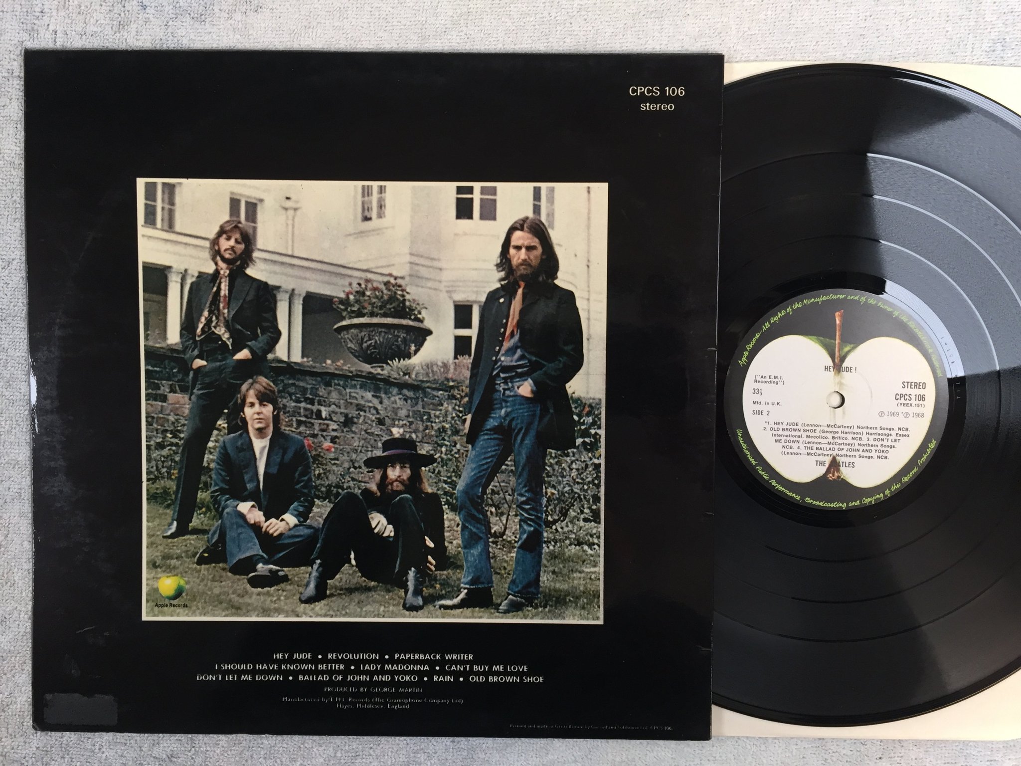 Omslagsbild för skivan THE BEATLES hey jude LP -73 UK APPLE CPCS 106 