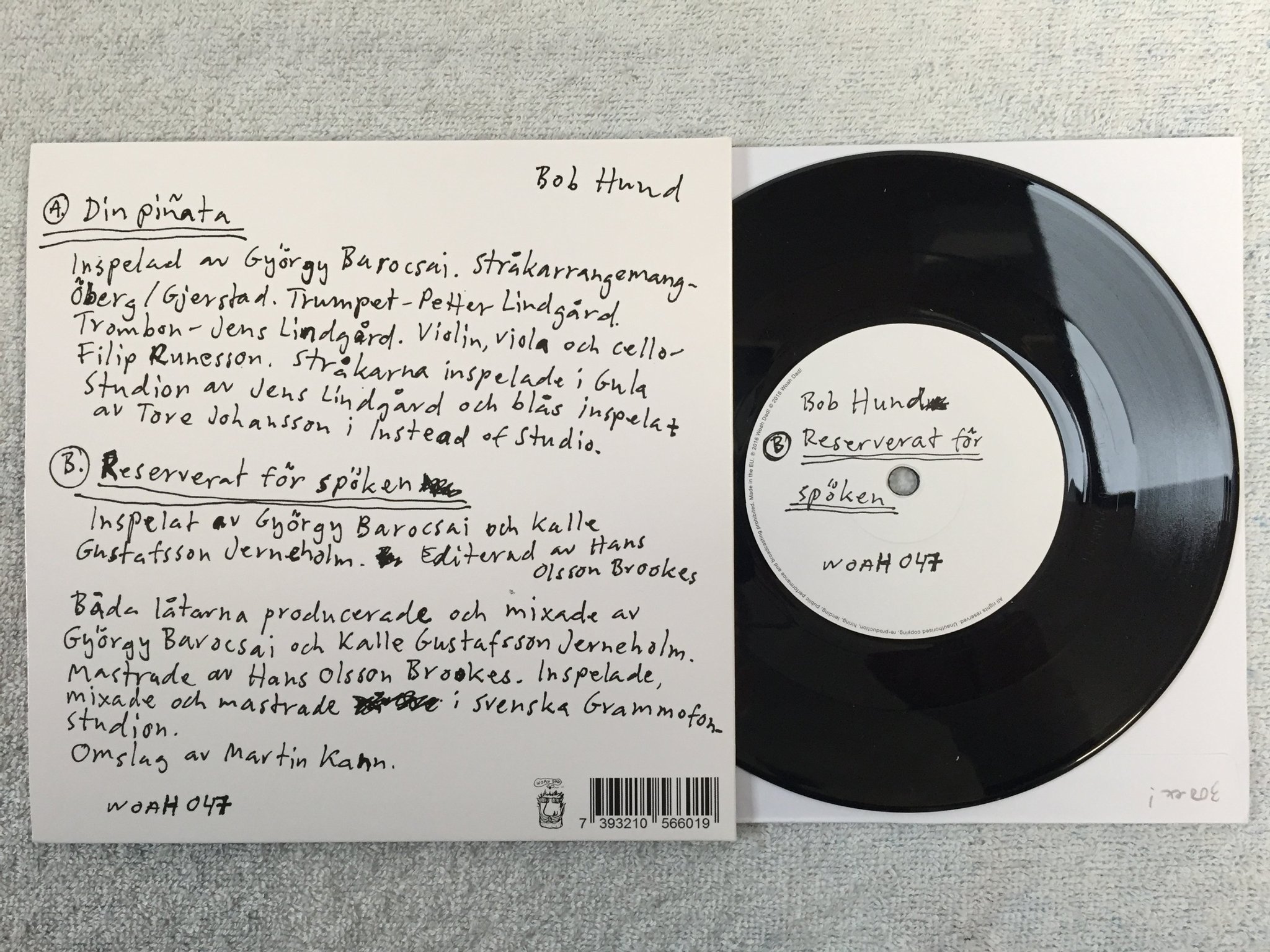 Omslagsbild för skivan BOB HUND din pinata 7"single 2016 Swe WOAH! DAD! WOAH 047