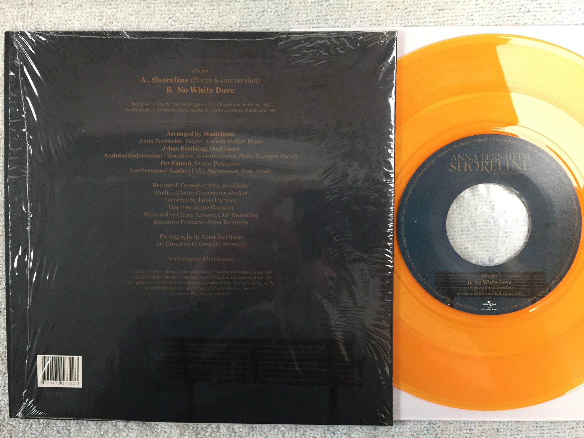 Omslagsbild för skivan ANNA TERNHEIM Shoreline 7"single 2013 Swe BENGANS VINYLKLUBB BENTCBS001