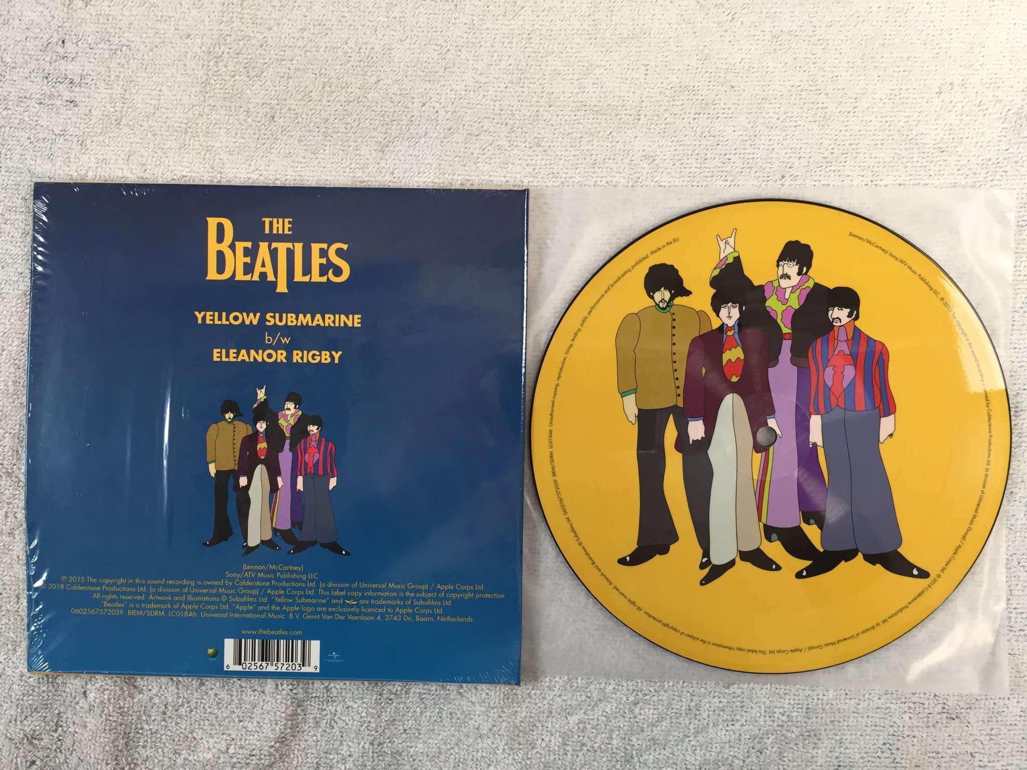 Omslagsbild för skivan THE BEATLES Yellow Submarine 7"single 2018 UNIVERSAL 0602567572039