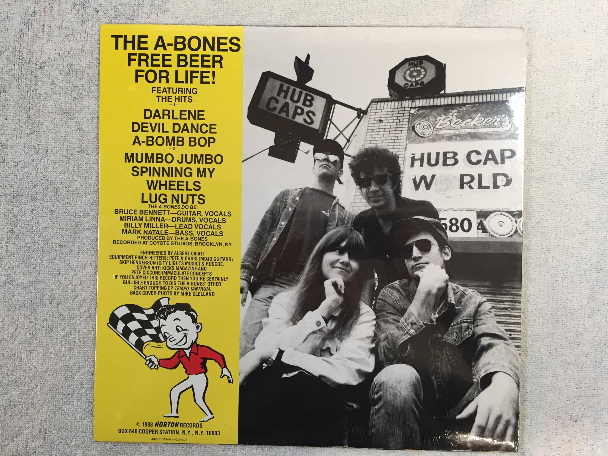 Omslagsbild för skivan THE A-BONES free beer for life LP -88 US NORTON ED 206