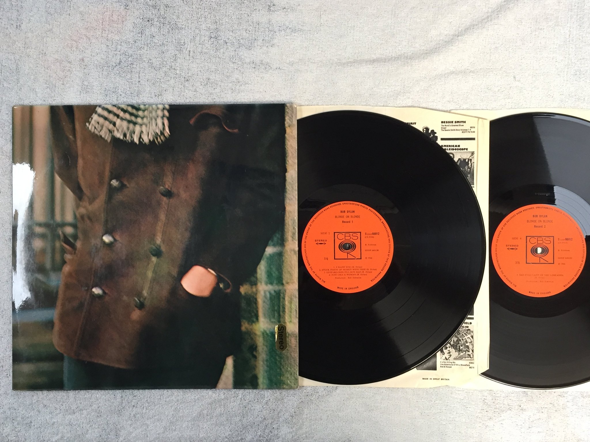 Omslagsbild för skivan BOB DYLAN blonde on blonde 2xLP -66 UK CBS SDDP 66012