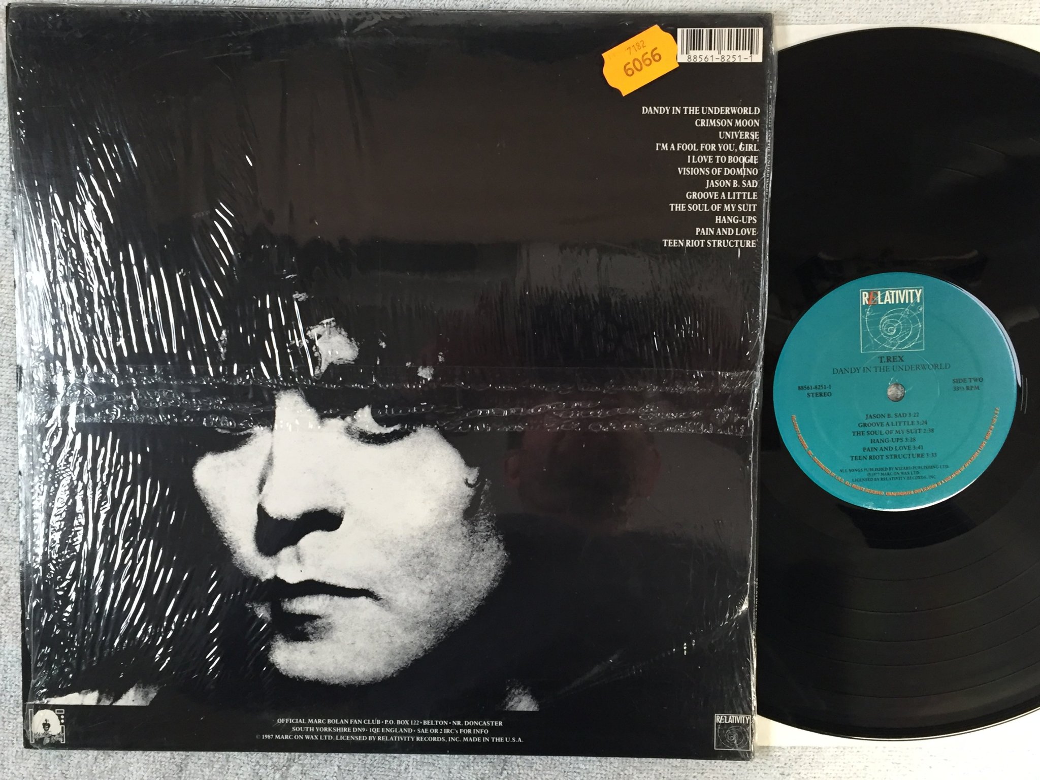 Omslagsbild för skivan T REX dandy in the underland LP US RELATIVITY 88561-8251-1