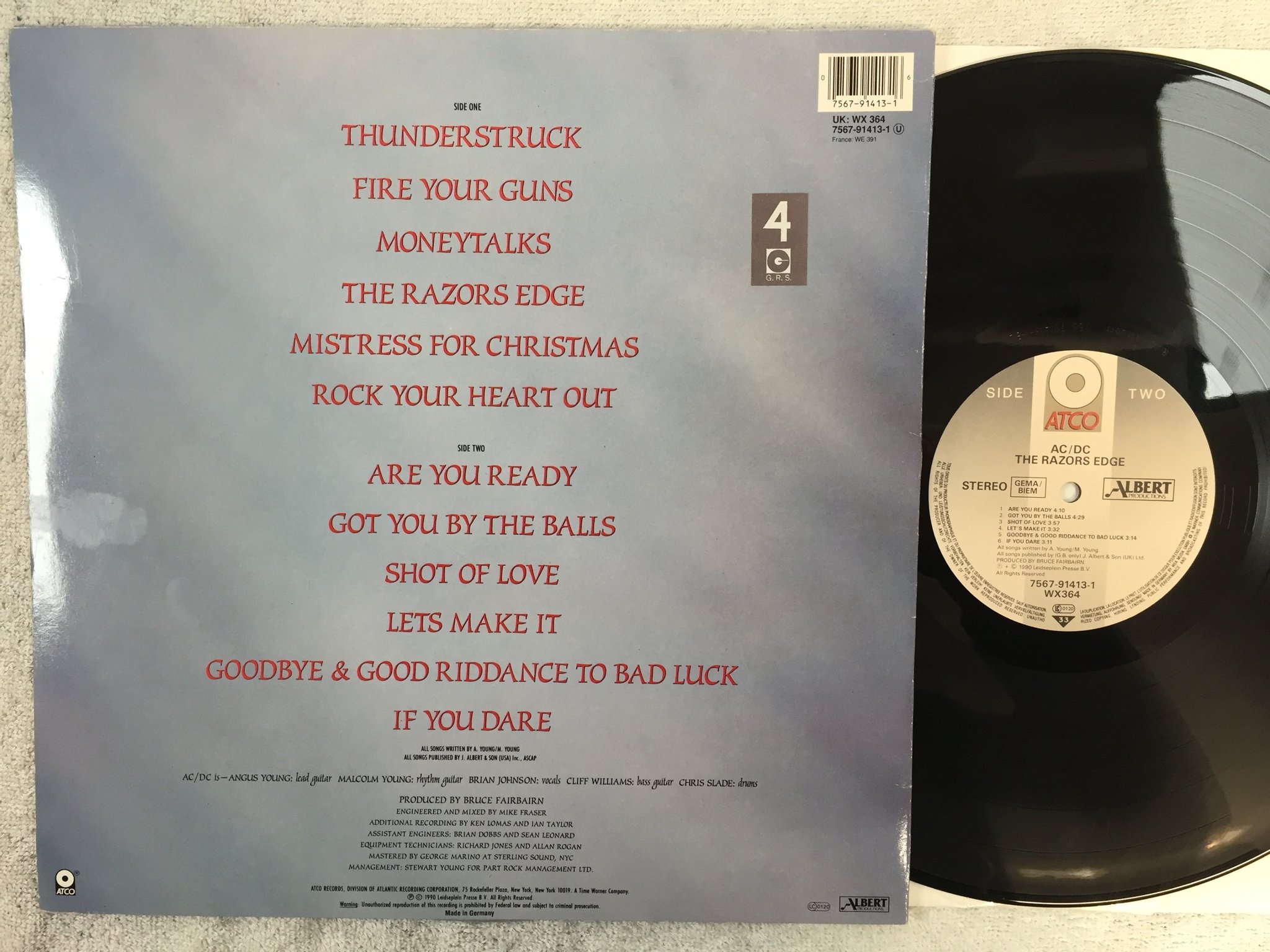 Omslagsbild för skivan AC/DC the razors edge LP -90 ATCO 7567-91413-1