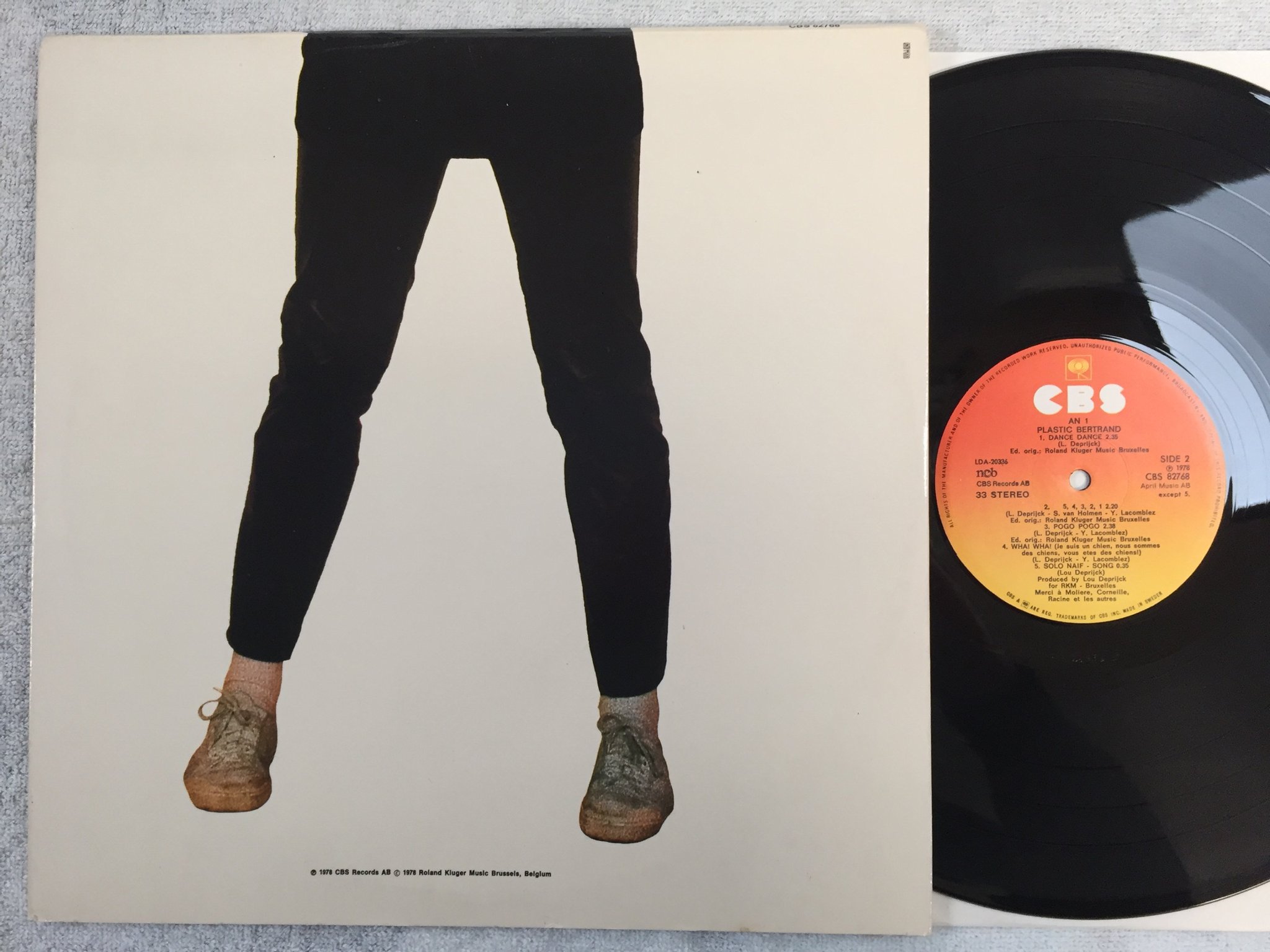 Omslagsbild för skivan PLASTIC BERTRAND an 1 LP -78 Swe CBS 82768