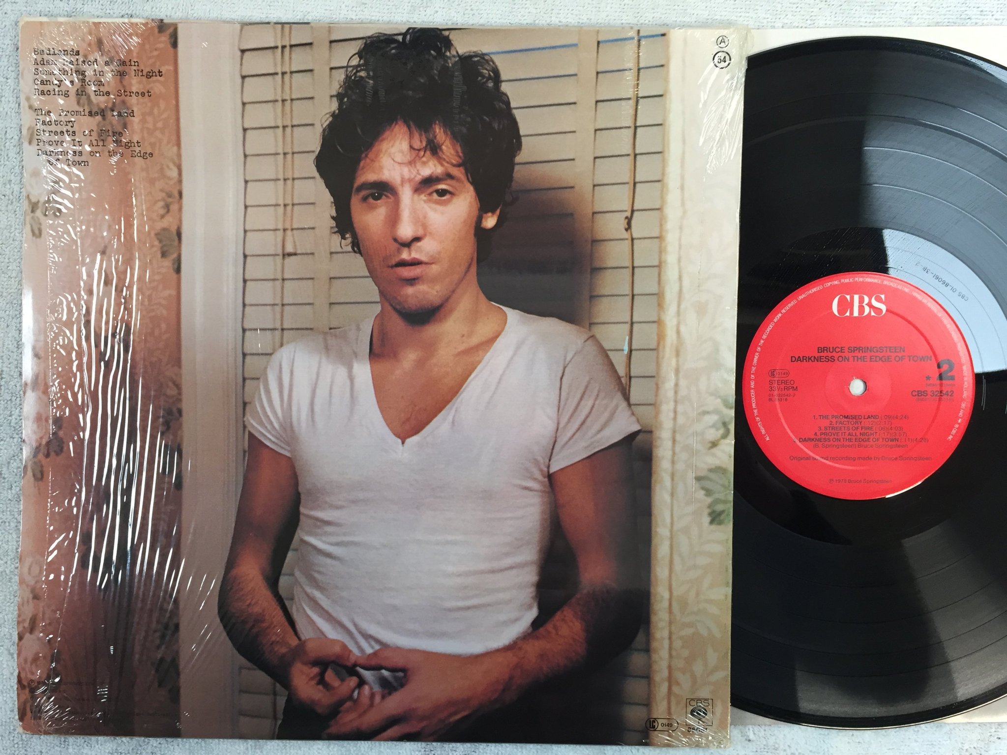 Omslagsbild för skivan BRUCE SPRINGSTEEN darkness on the edge of town LP -78 Hol CBS 32542