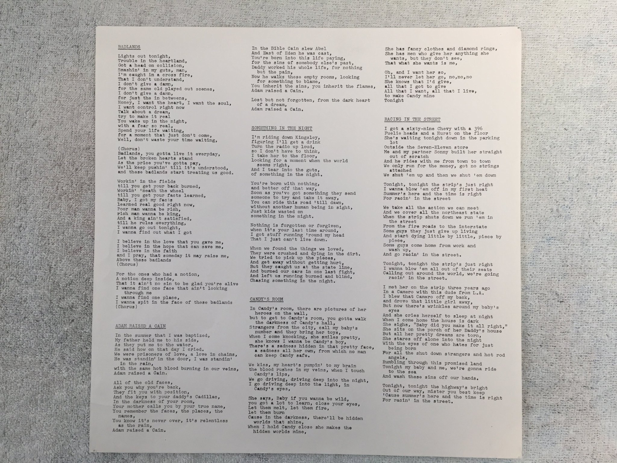 Omslagsbild för skivan BRUCE SPRINGSTEEN darkness on the edge of town LP -78 Hol CBS 32542