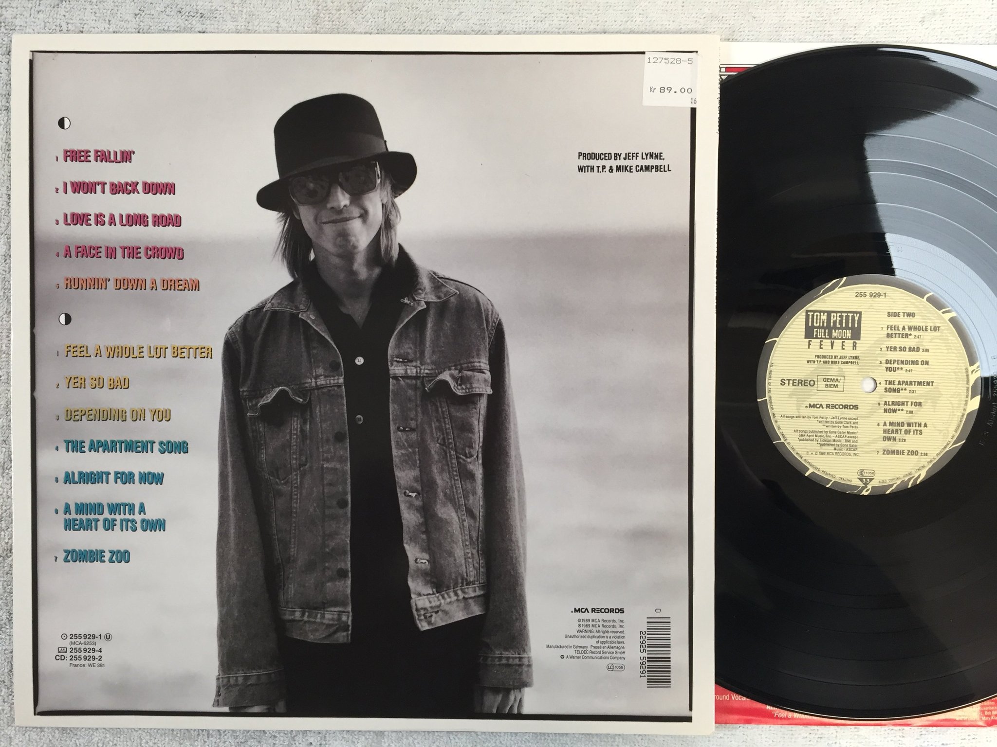 Omslagsbild för skivan TOM PETTY full moon fever LP -89 Ger MCA 255929-1 "free fallin'" 