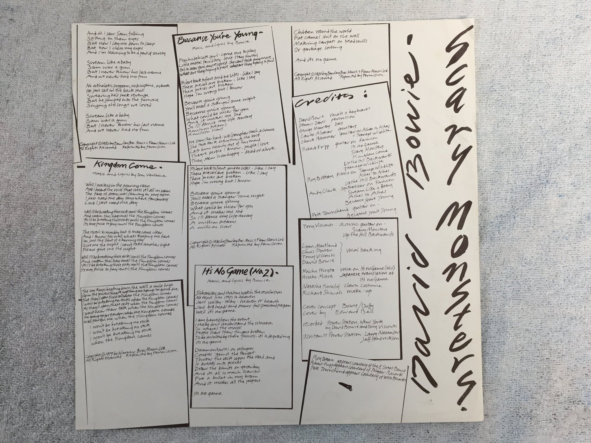 Omslagsbild för skivan DAVID BOWIE scary monsters LP -80 UK RCA BOW LP 2 