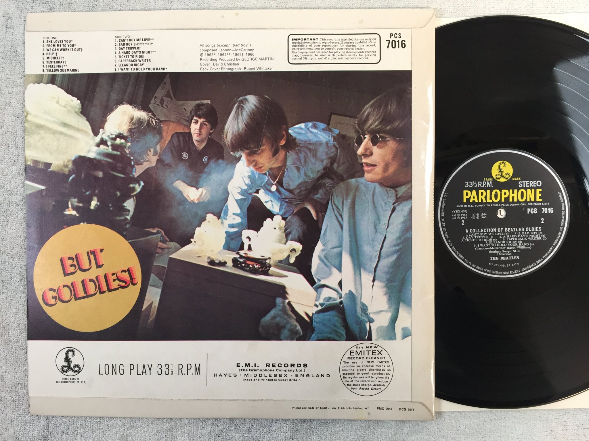Omslagsbild för skivan THE BEATLES a collection of Beatles oldies LP -66 UK 1st press PARLOPHONE PCS 70