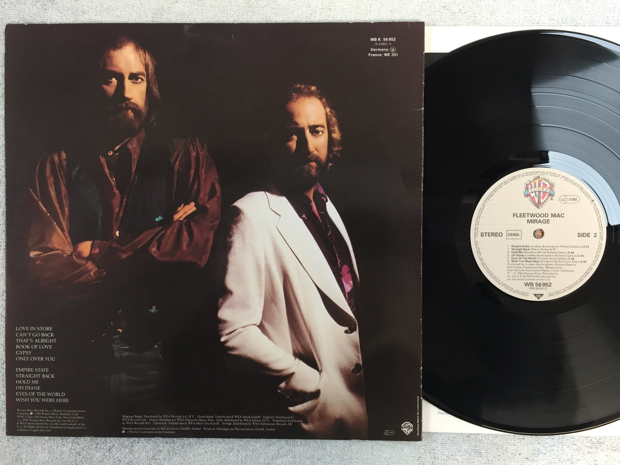 Omslagsbild för skivan FLEETWOOD MAC mirage LP -82 WARNER BROS WB 56952
