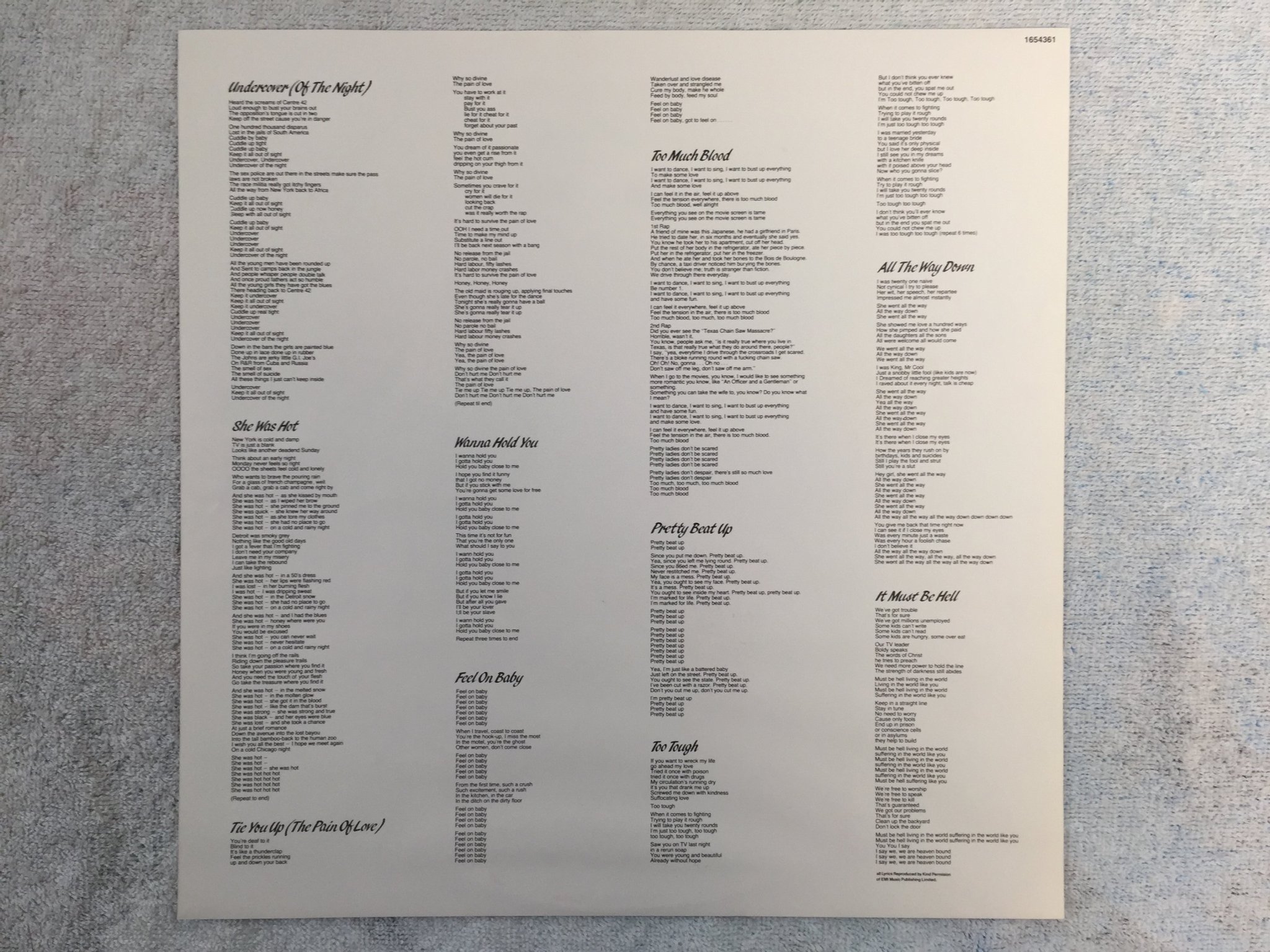 Omslagsbild för skivan THE ROLLING STONES undercover LP -83 GER 1A 064-1654361