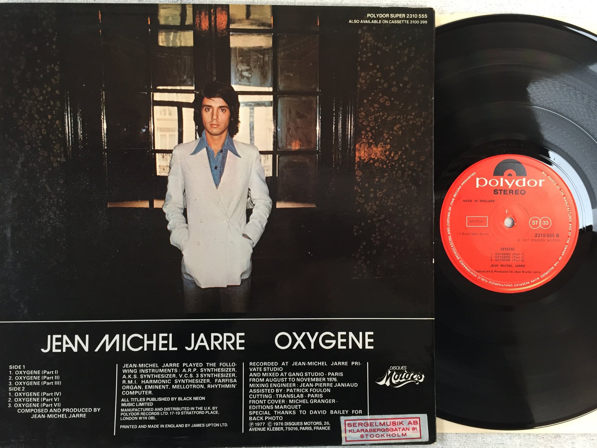 Omslagsbild för skivan JEAN-MICHEL JARRE oxygene LP -77 UK POLYDOR 2310-555