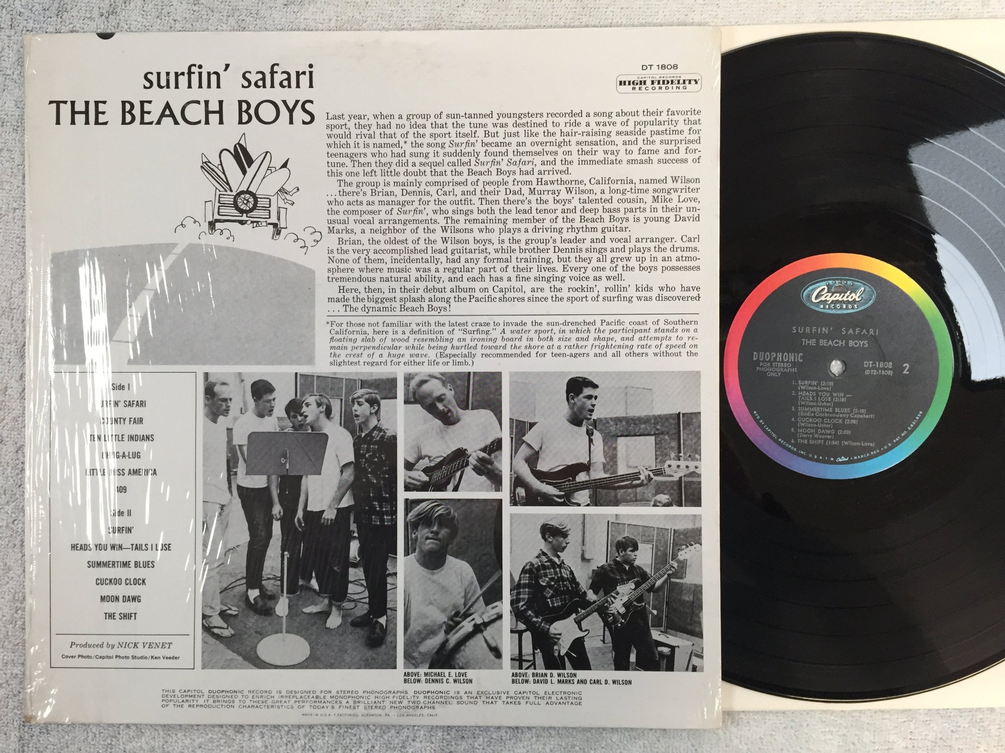 Omslagsbild för skivan BEACH BOYS surfin' safari LP US CAPITOL DT 1808