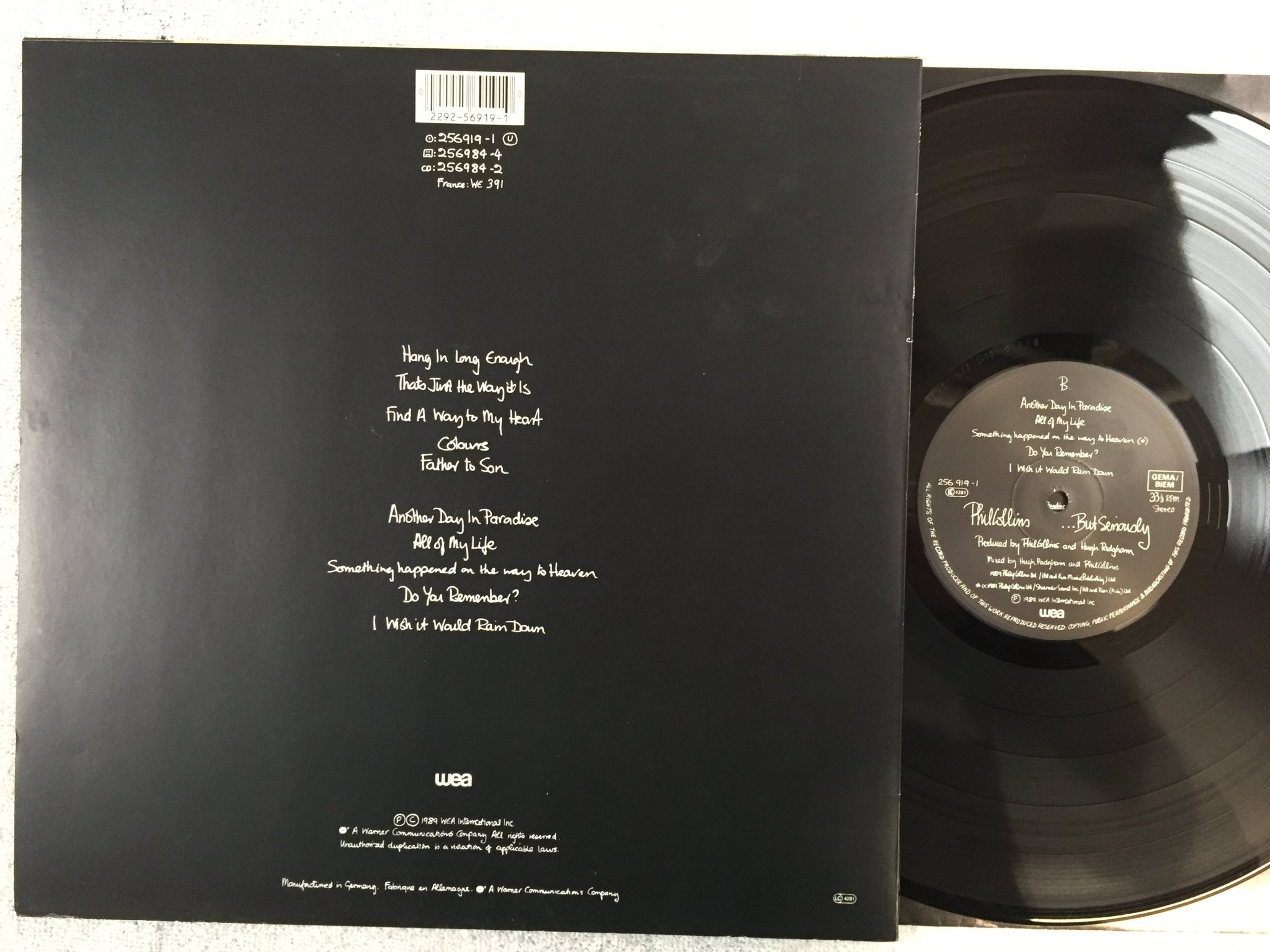 Omslagsbild för skivan PHIL COLLINS ...but seriously LP -89 Ger WEA 256 919-1 "another day in paradise"