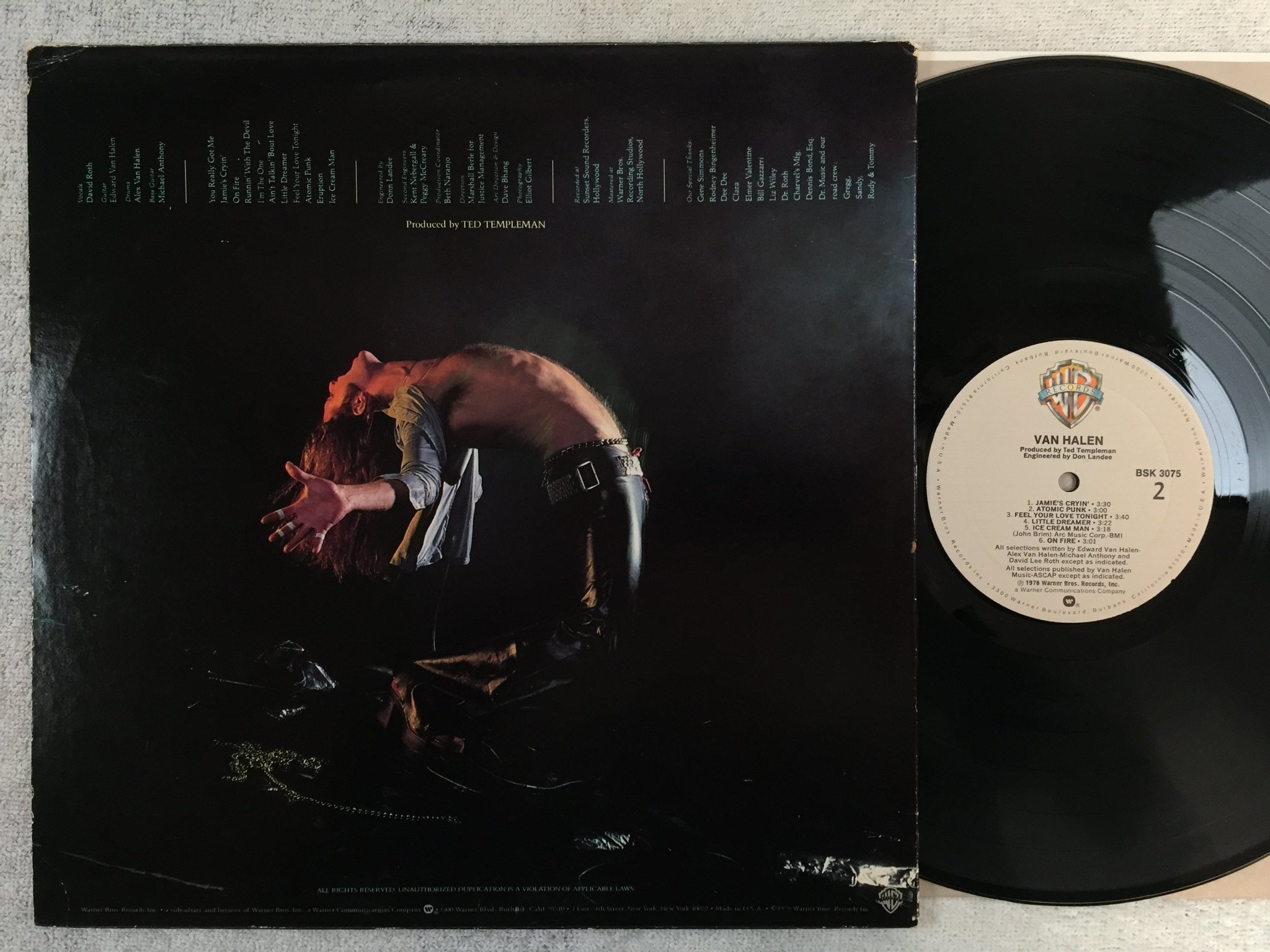 Omslagsbild för skivan VAN HALEN s/t LP -78 US WARNER BROS BSK 3075