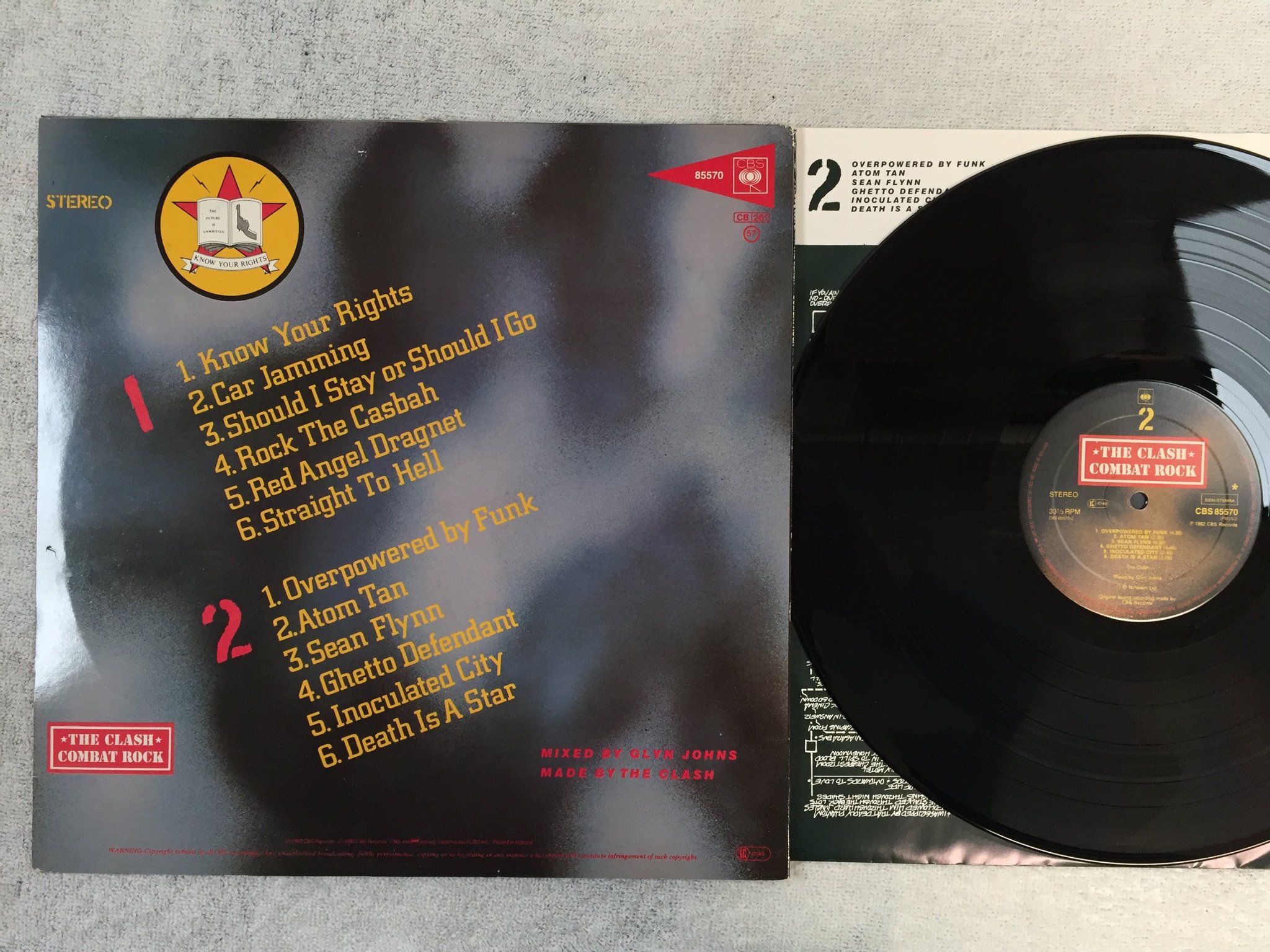 Omslagsbild för skivan THE CLASH combat rock LP -82 Hol CBS 85570    