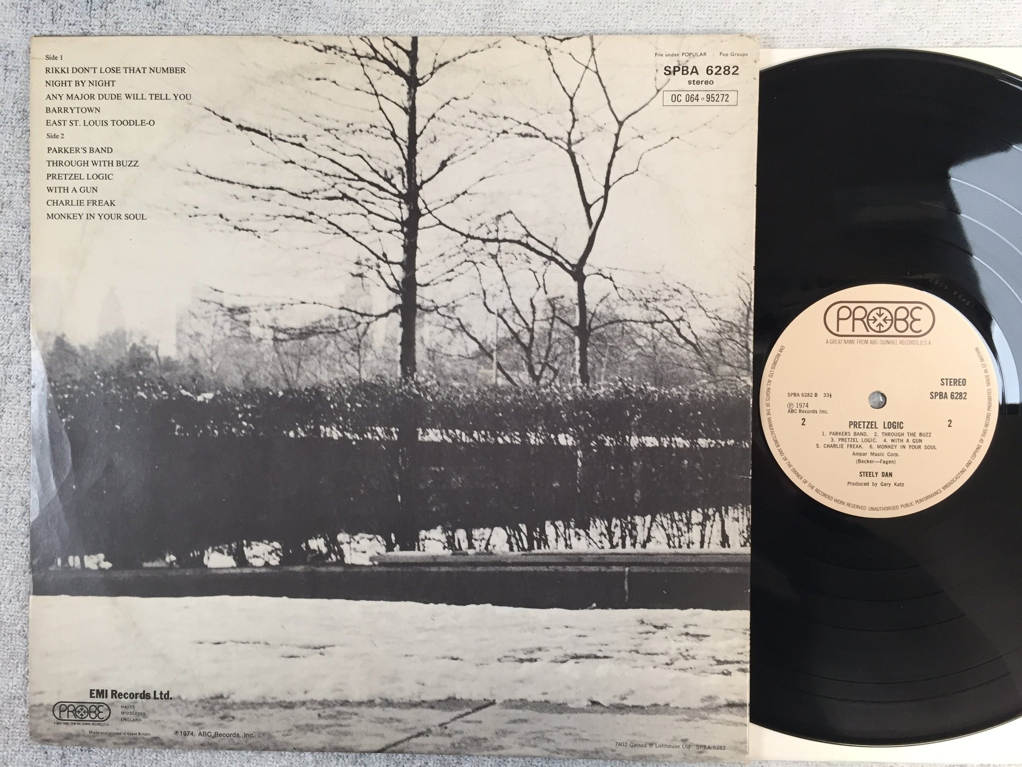 Omslagsbild för skivan STEELY DAN pretzel logic LP -74 UK PROBE SPBA 6282