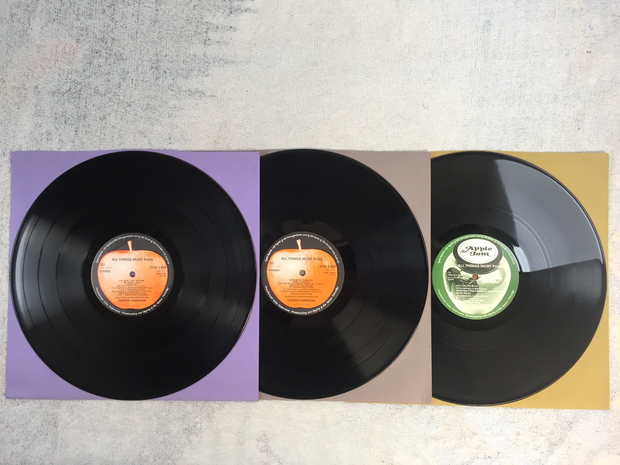 Omslagsbild för skivan GEORGE HARRISON All Things Must Pass 3xLP box -70 UK APPLE STCH 639