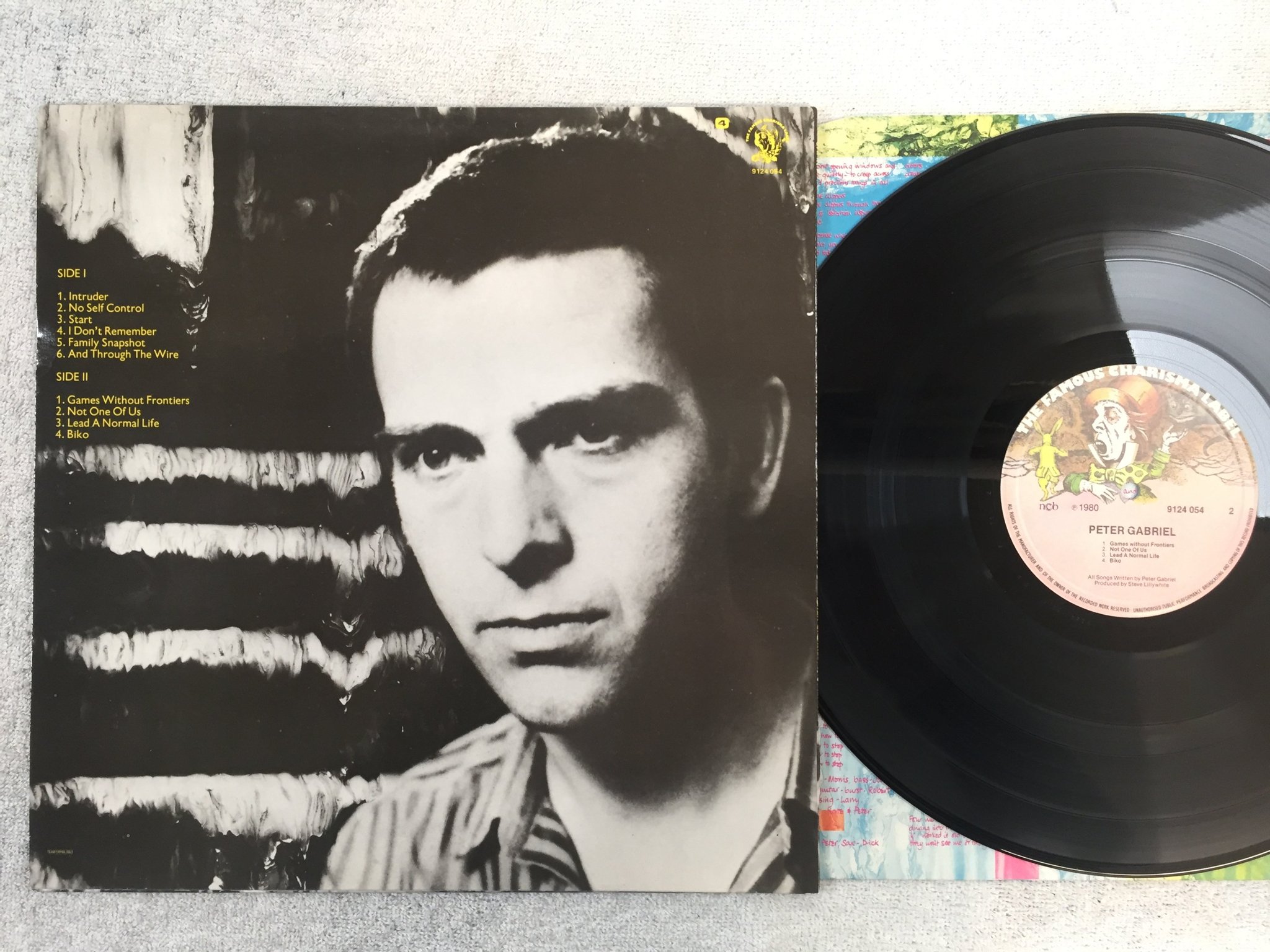 Omslagsbild för skivan PETER GABRIEL s/t LP -80 ncb CHARISMA 9124 054