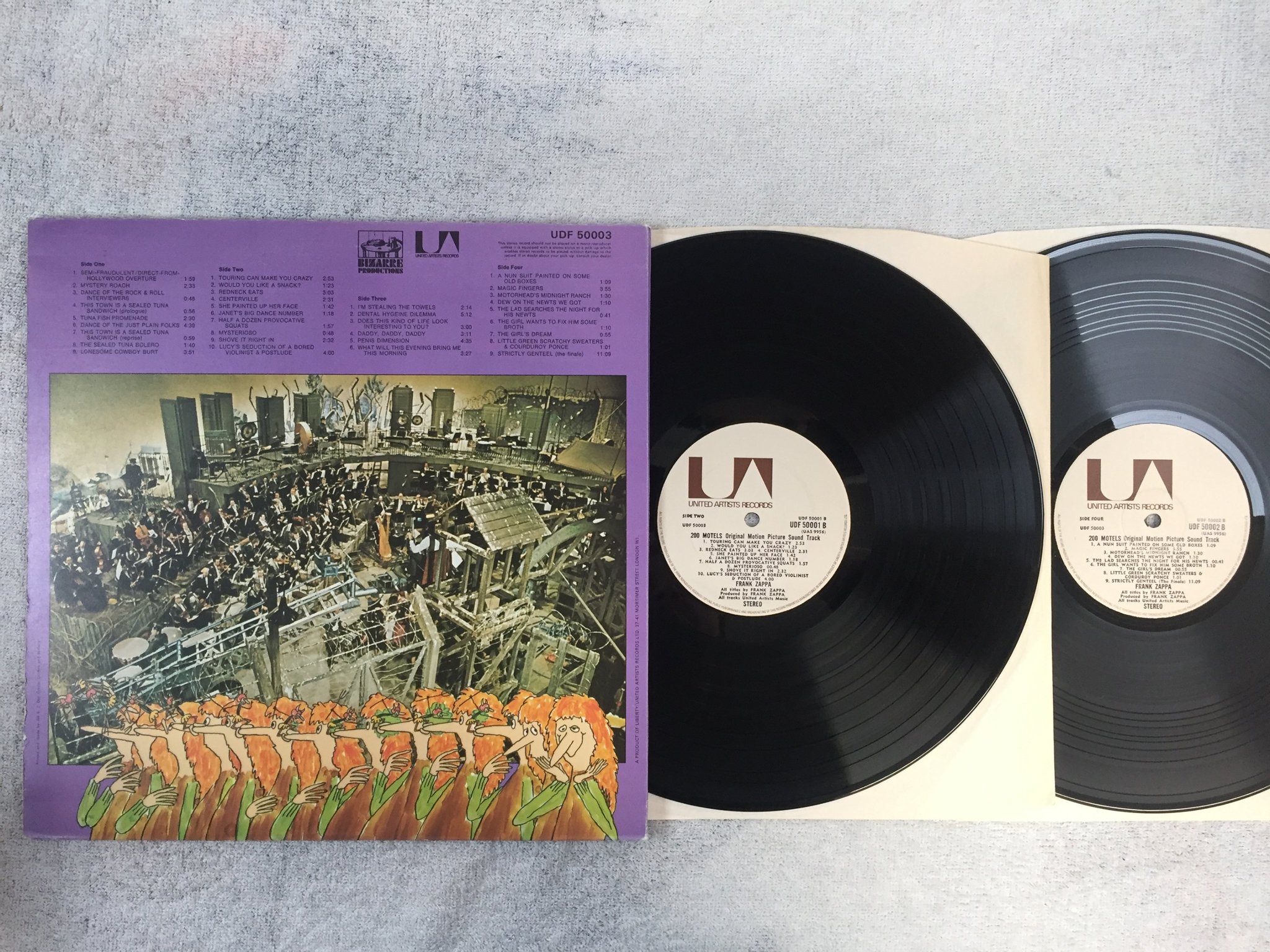 Omslagsbild för skivan FRANK ZAPPA 200 motels 2xLP -71 UK UNITED ARTISTS UDF 50003