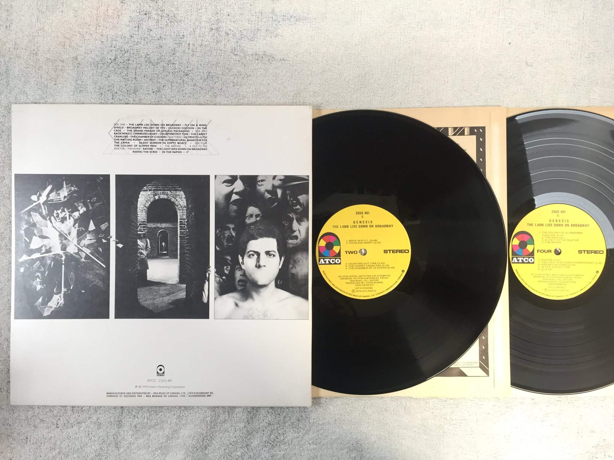 Omslagsbild för skivan GENESIS the lamb lies down on Broadway 2xLP -74 Can ATCO 2SDS 401