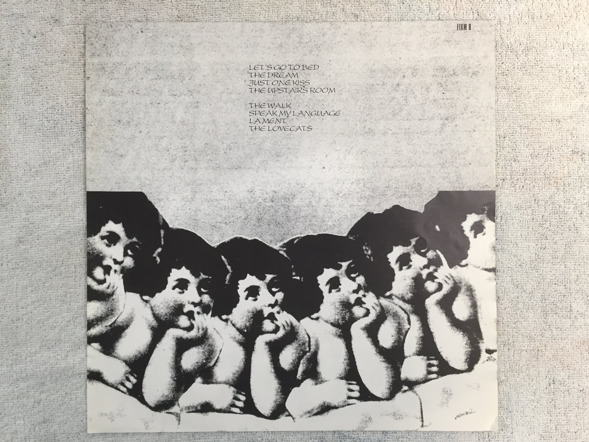 Omslagsbild för skivan THE CURE japanese whispers LP -83 UK FICTION FIXM8