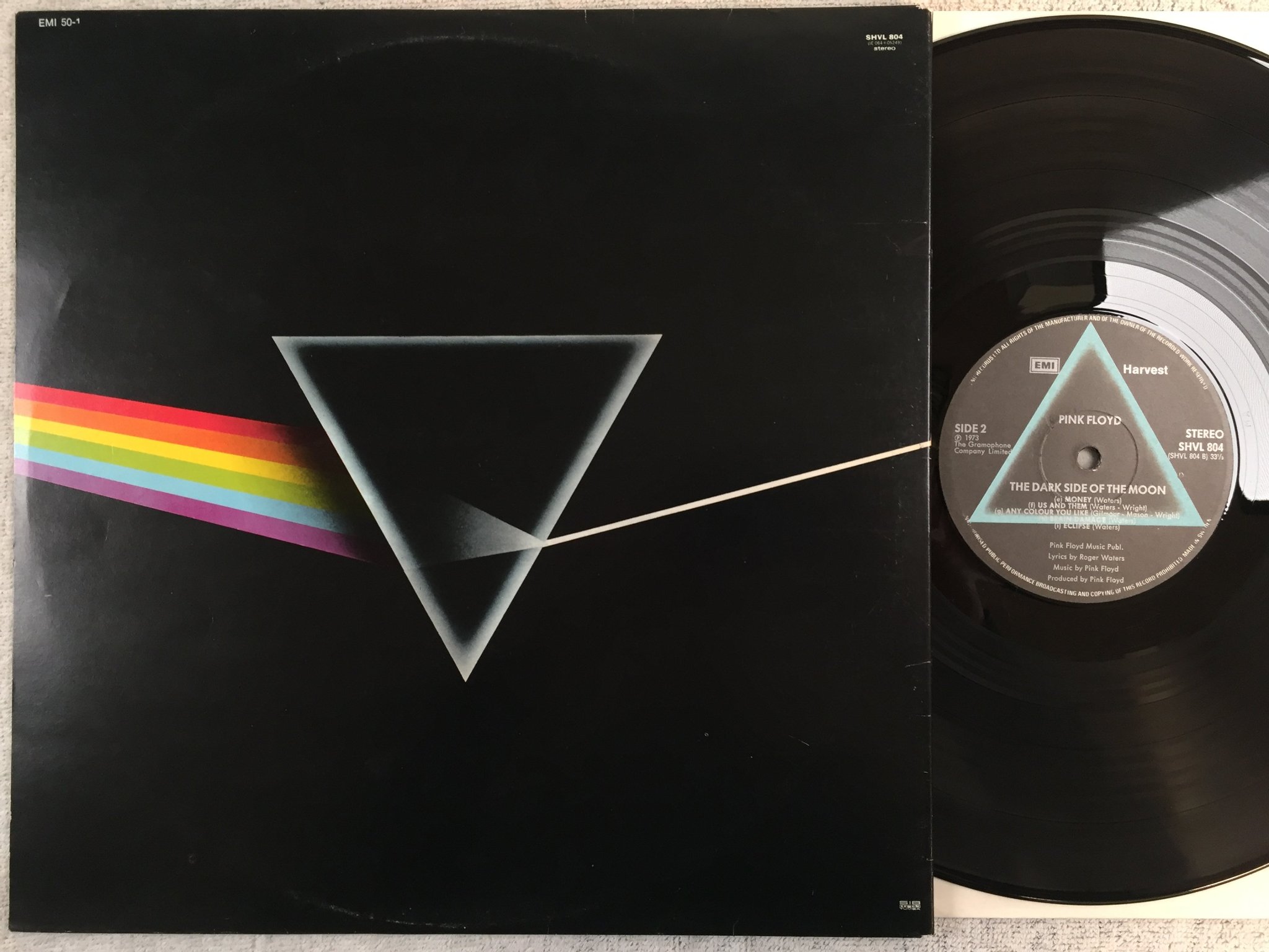 Omslagsbild för skivan PINK FLOYD dark side of the moon LP  HARVEST SHVL 804