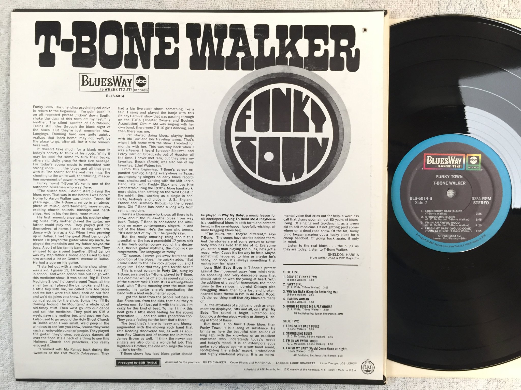 Omslagsbild för skivan T-BONE WALKER funky town LP -68 US BLUESWAY BLS-6014 electric blues