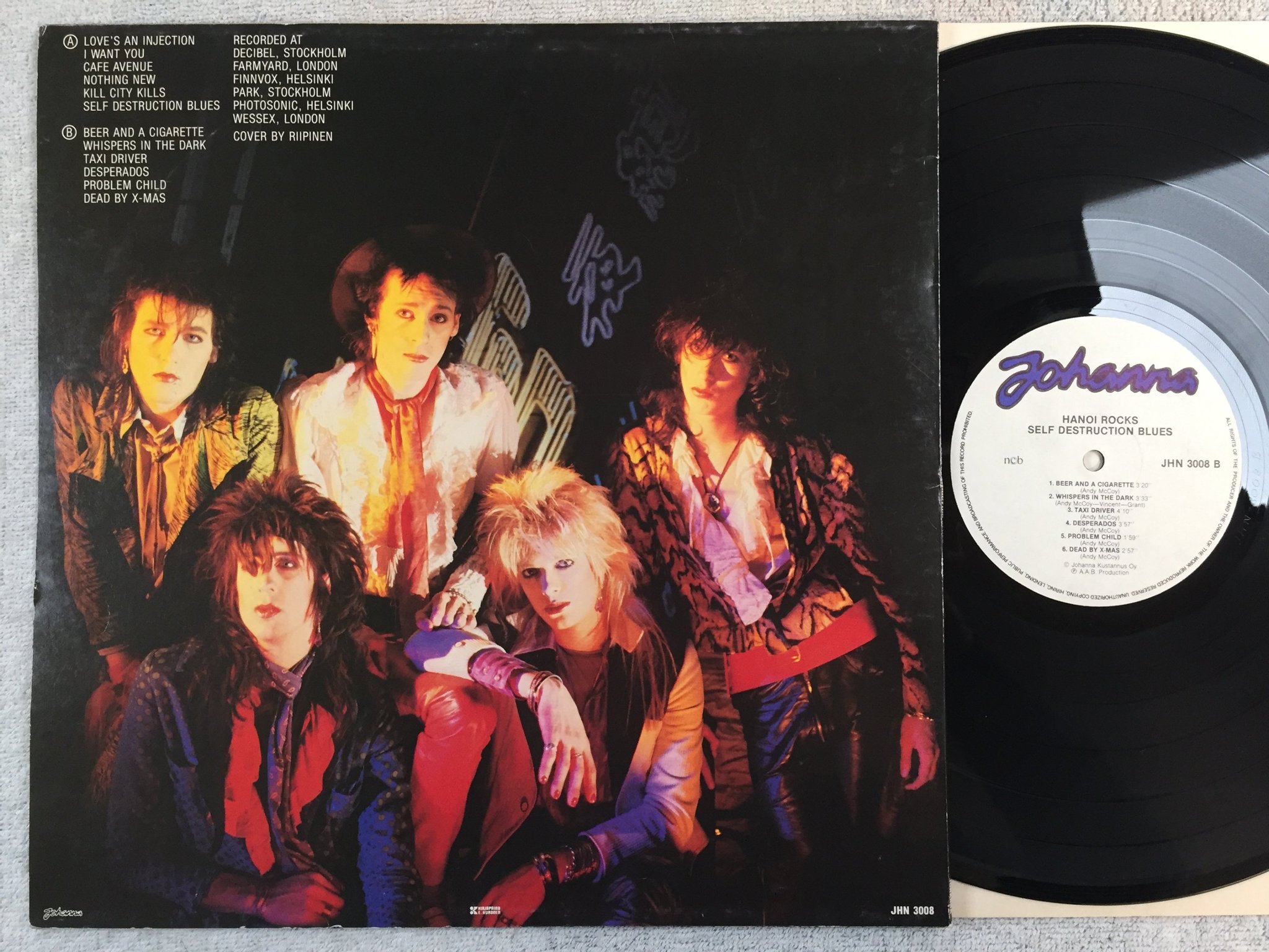 Omslagsbild för skivan HANOI ROCKS self destruction blues LP -82 Finland JOHANNA JHN 3008