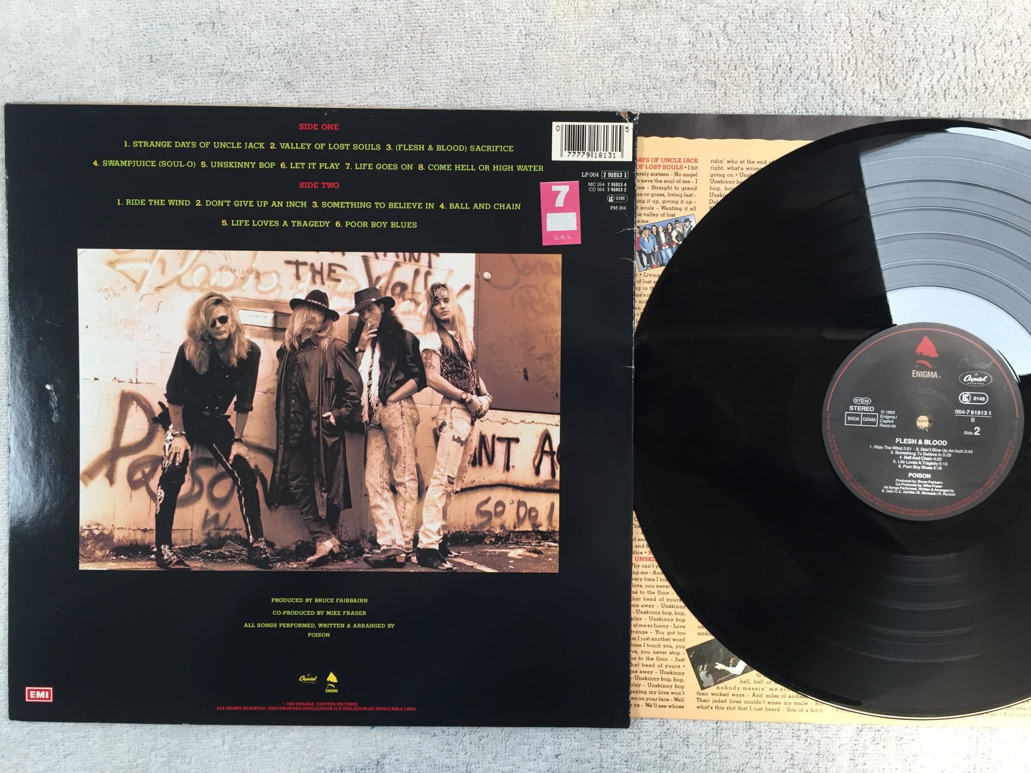 Omslagsbild för skivan POSION flesh and blood LP -90 EMI 064 7918131