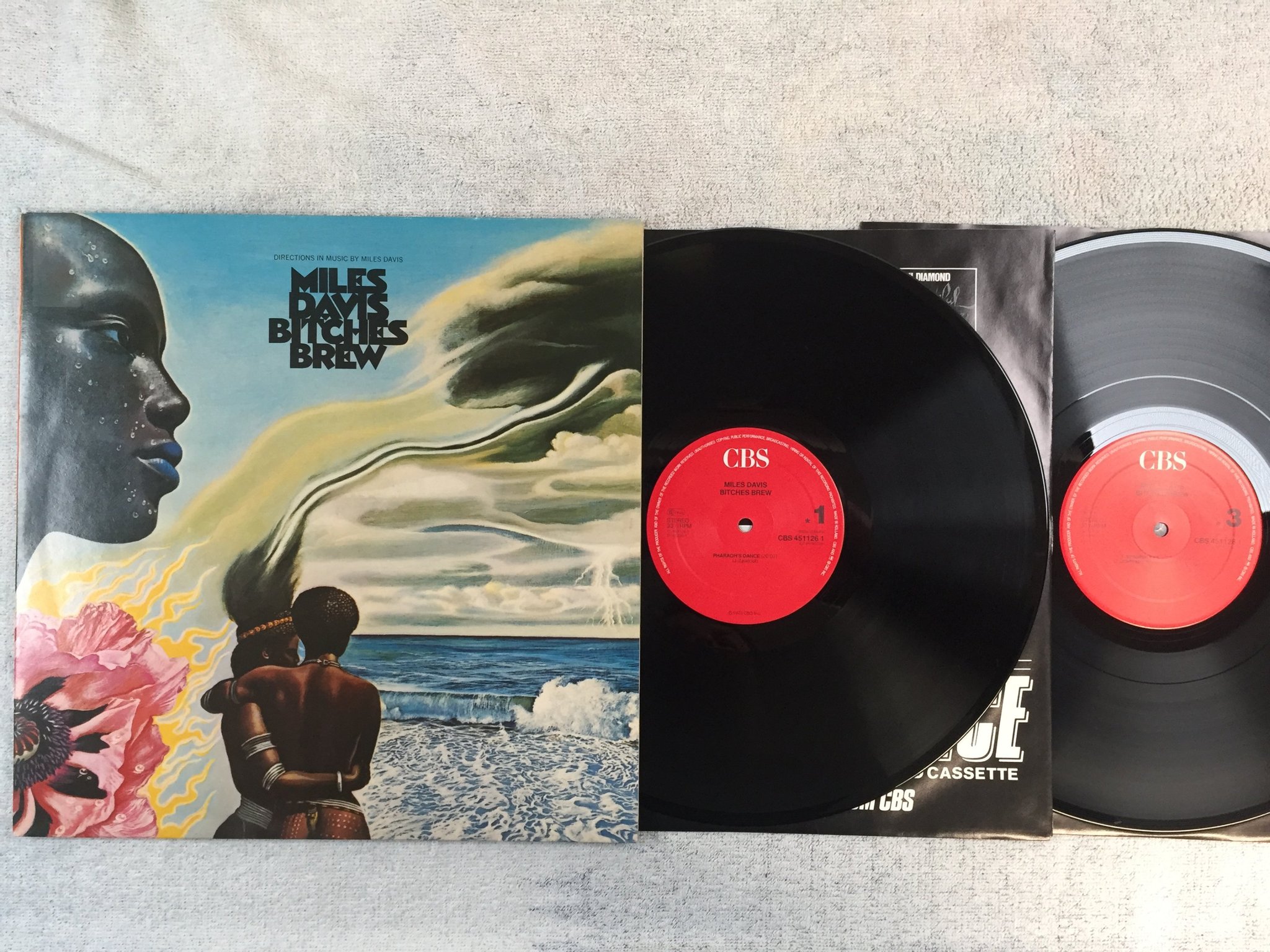 Omslagsbild för skivan MILES DAVIS bitches brew 2xLP re HOL CBS 451126 1
