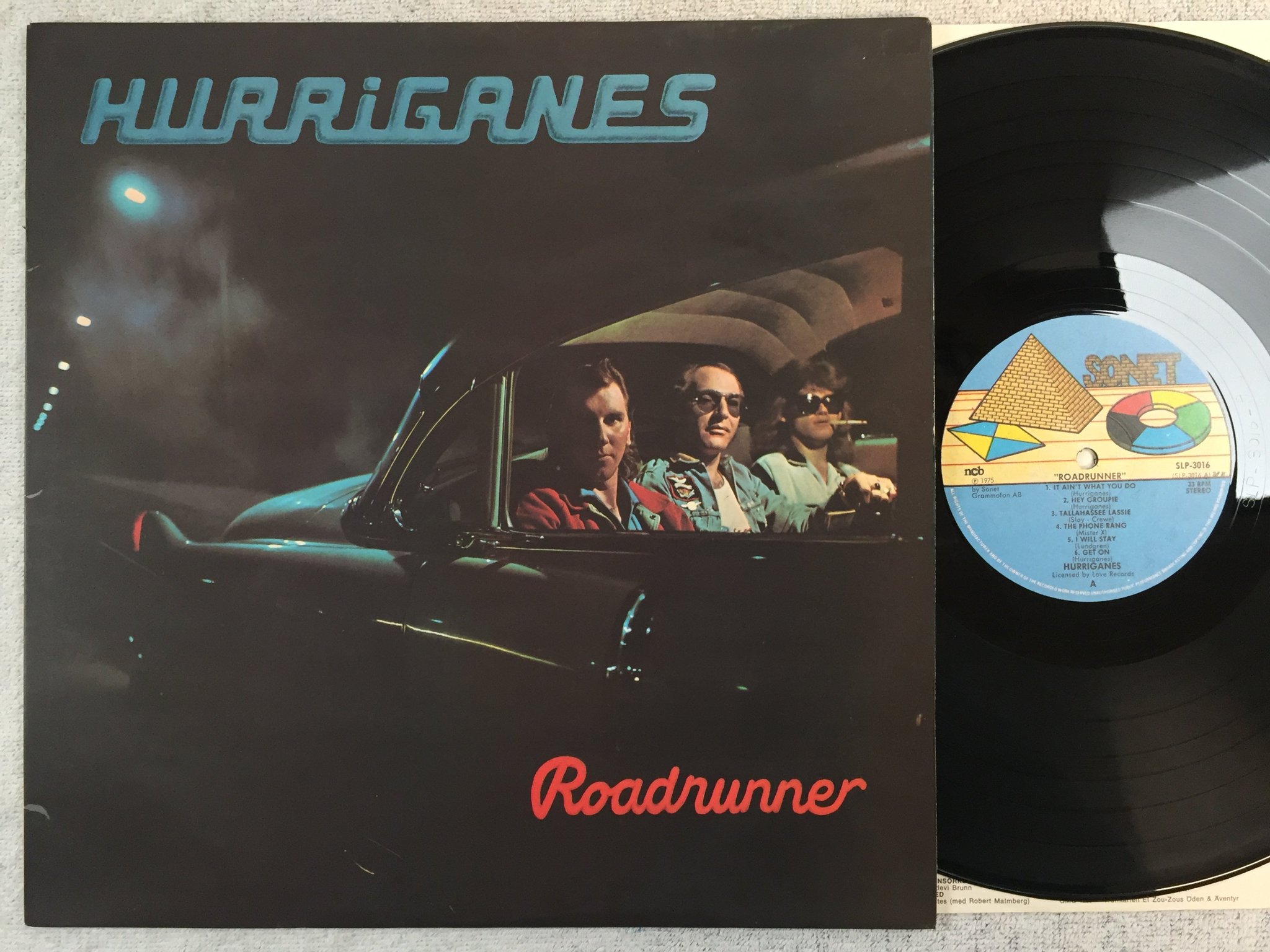 Omslagsbild för skivan HURRIGANES roadrunner LP -75 Swe SONET SLP 3016