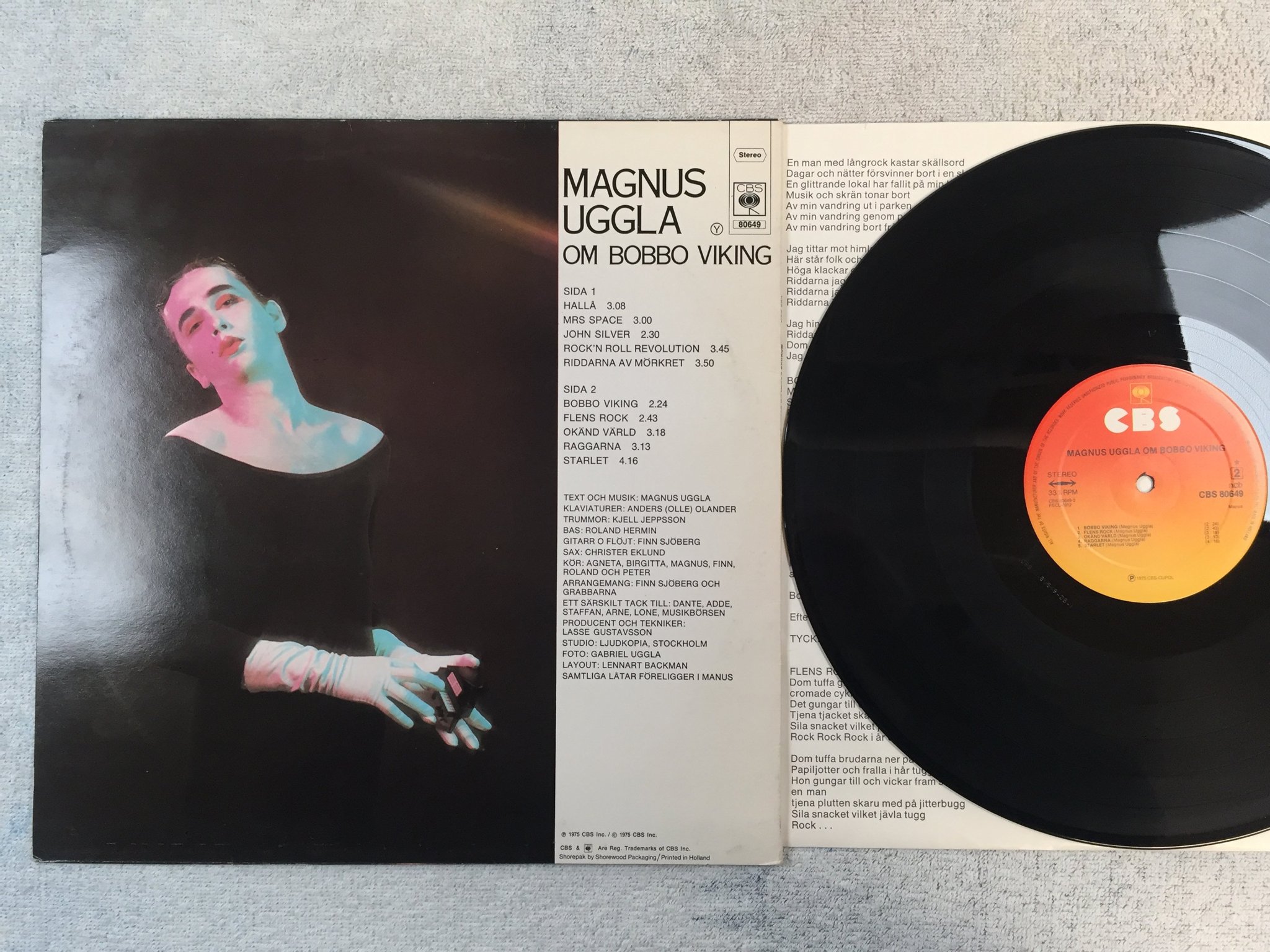 Omslagsbild för skivan MAGNUS UGGLA om Bobbo Viking LP -75 CBS 80649