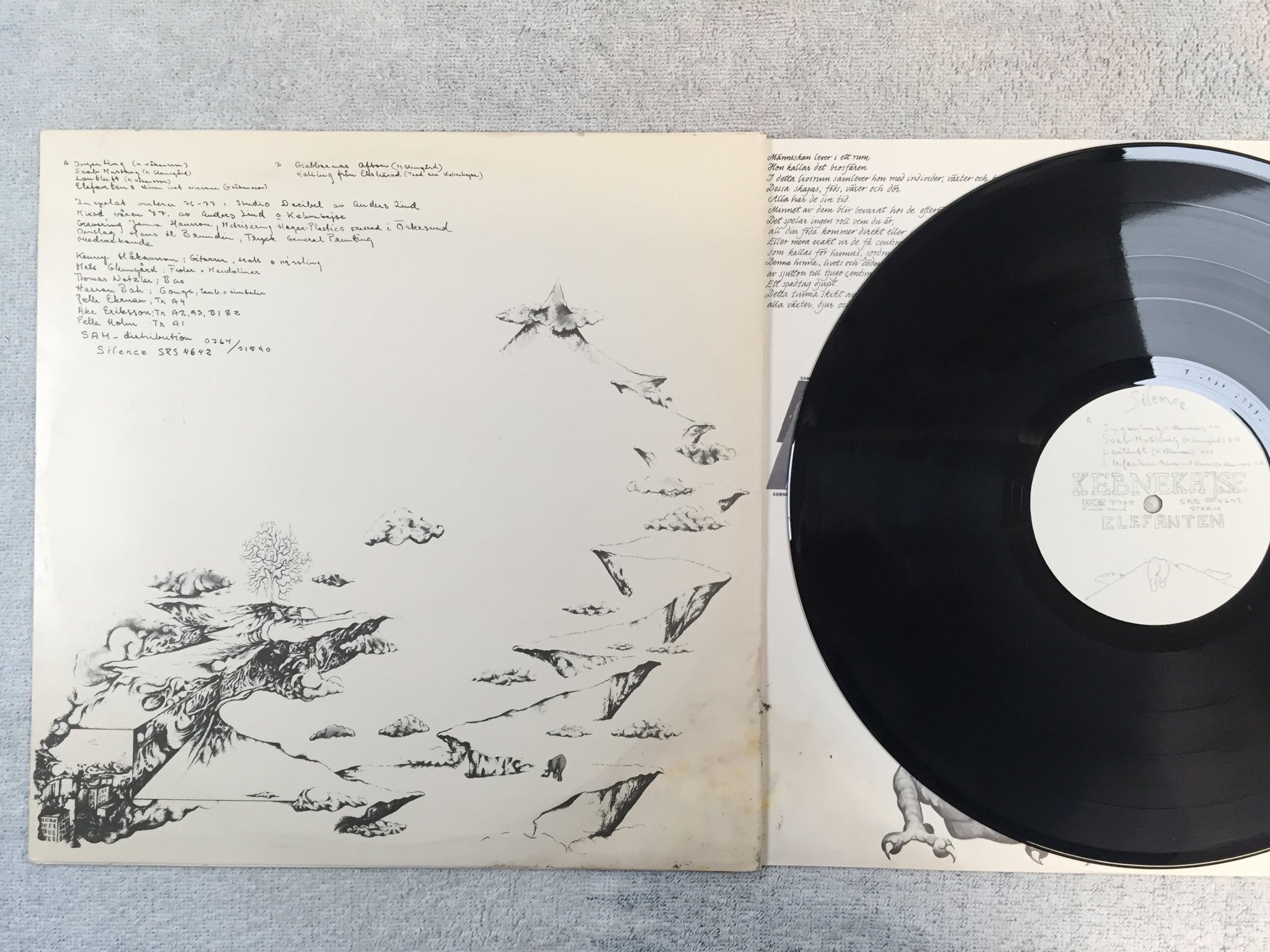 Omslagsbild för skivan KEBNEKAJSE elefanten LP -77 Swe SILENCE SRS 4642