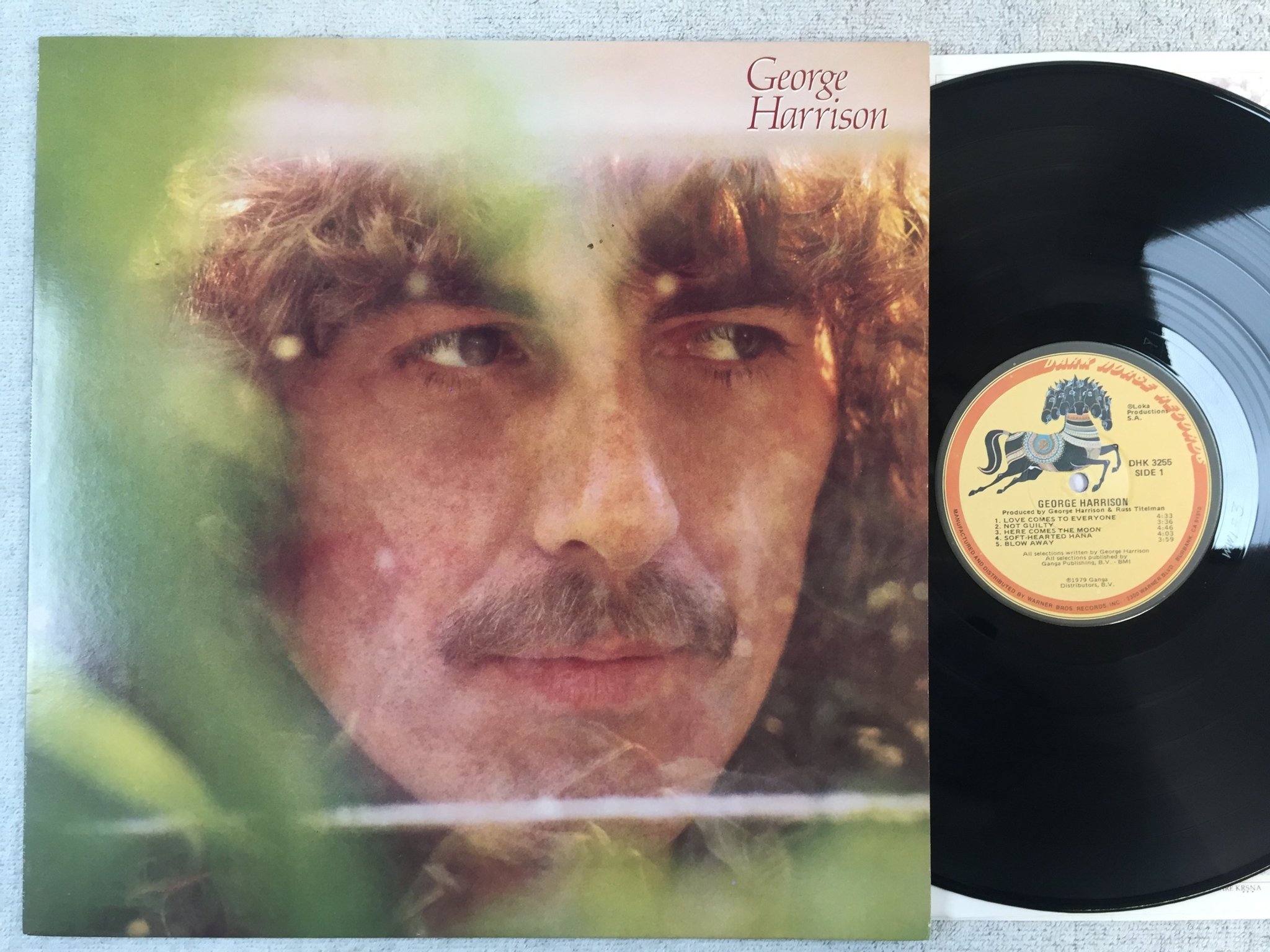 Omslagsbild för skivan GEORGE HARRISON s/t  LP -79 US DARK HORSE DHK 3255