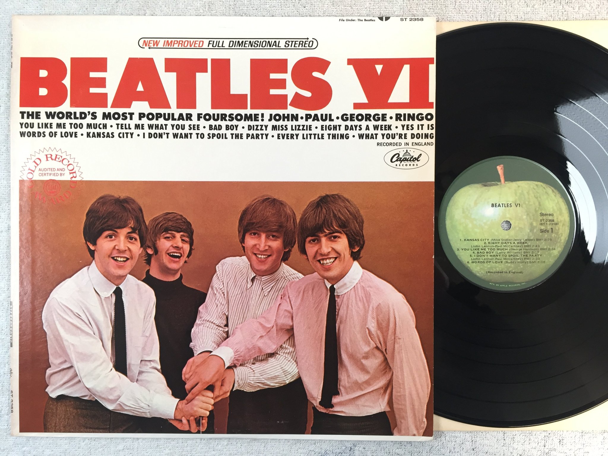 Omslagsbild för skivan THE BEATLES VI LP US APPLE ST 2358