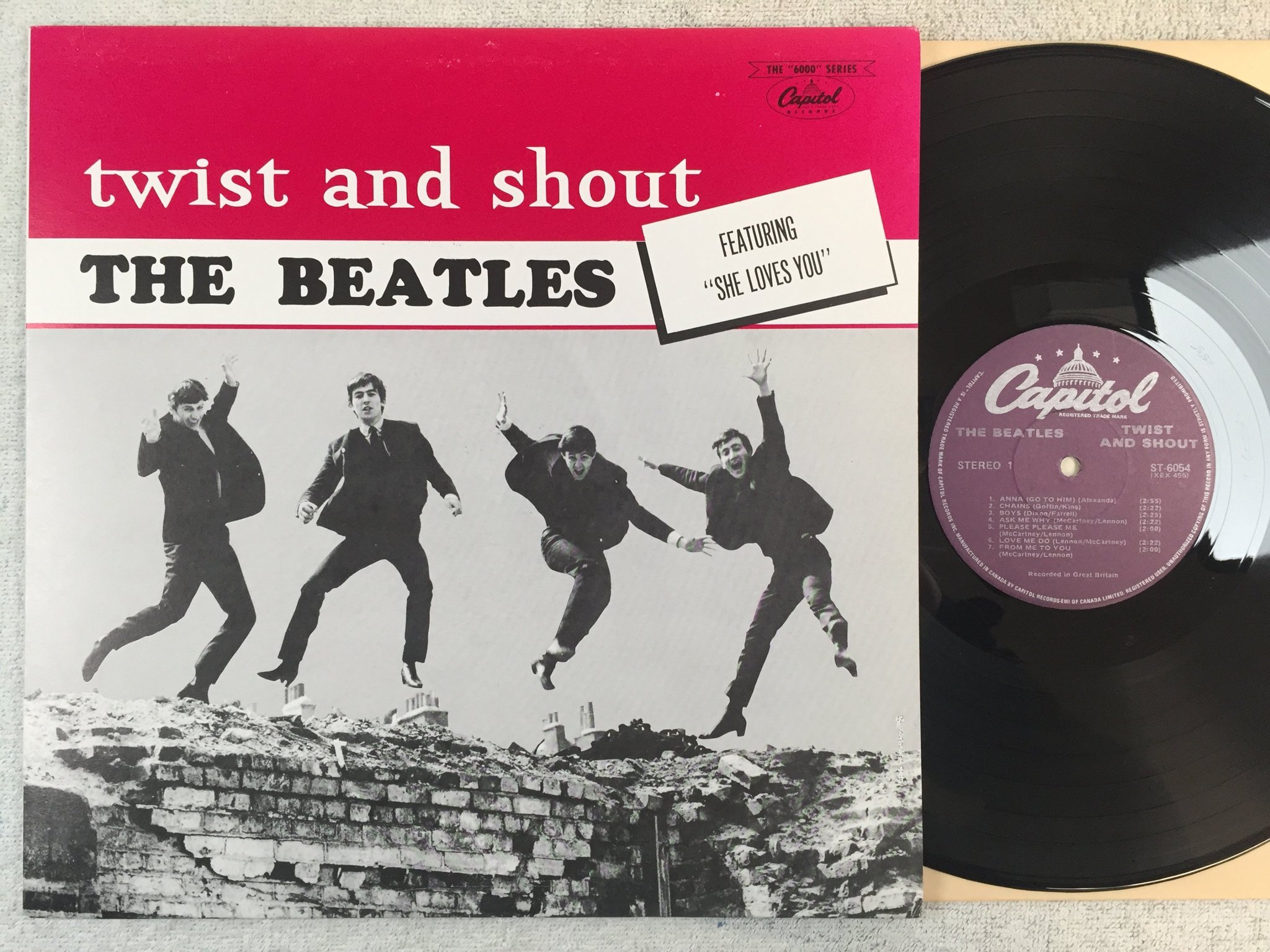 Omslagsbild för skivan THE BEATLES twist and shout LP Can CAPITOL ST-6054