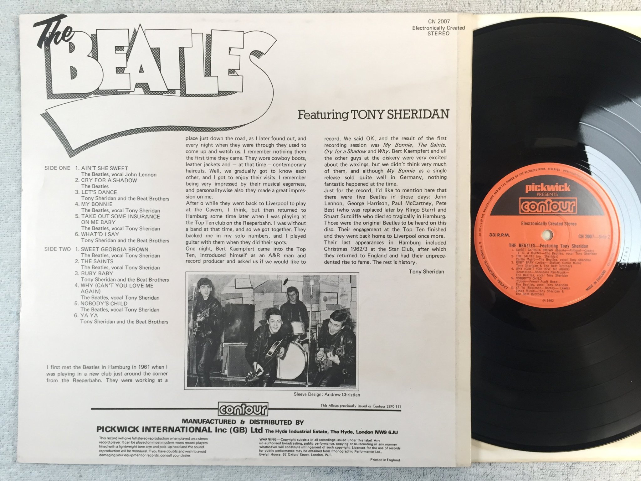 Omslagsbild för skivan THE BEATLES feat TONY SHERIDAN LP UK CONTOUR CN 2007